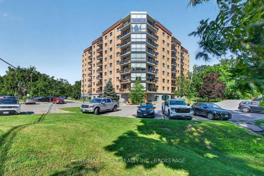 Photo of Unit 307, 120 Barrett Court