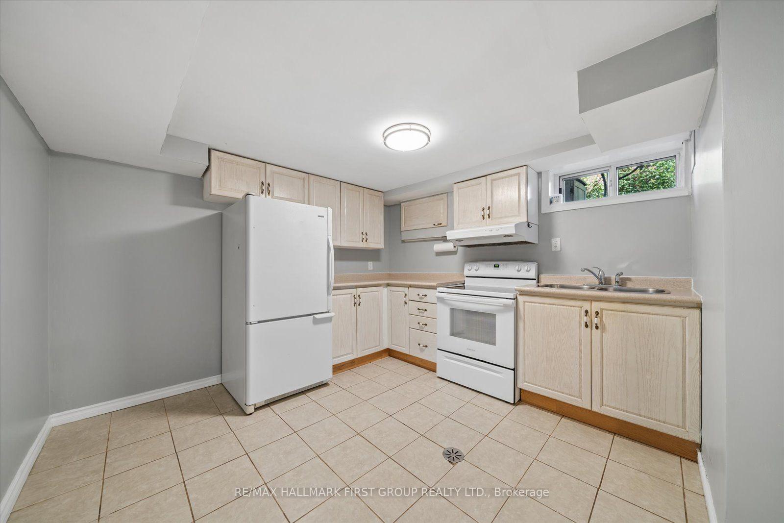 Photo 7 of 531 Harmony Road S, Oshawa, Donevan — HOMEH