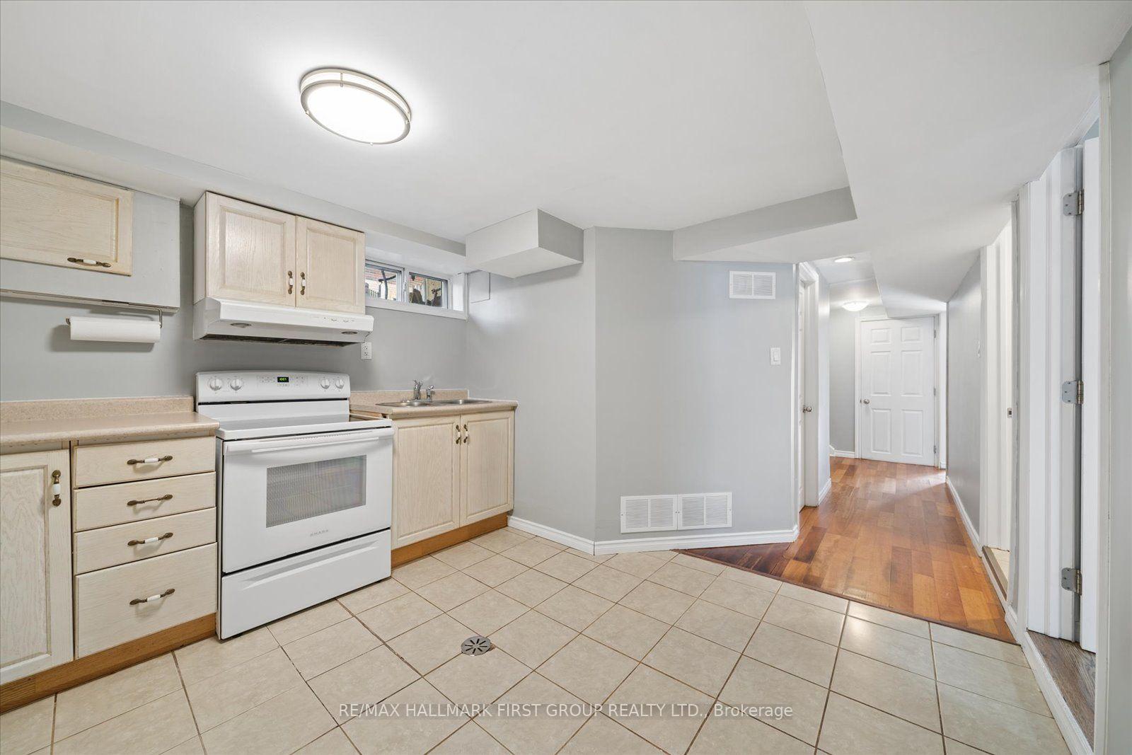Photo 9 of 531 Harmony Road S, Oshawa, Donevan — HOMEH