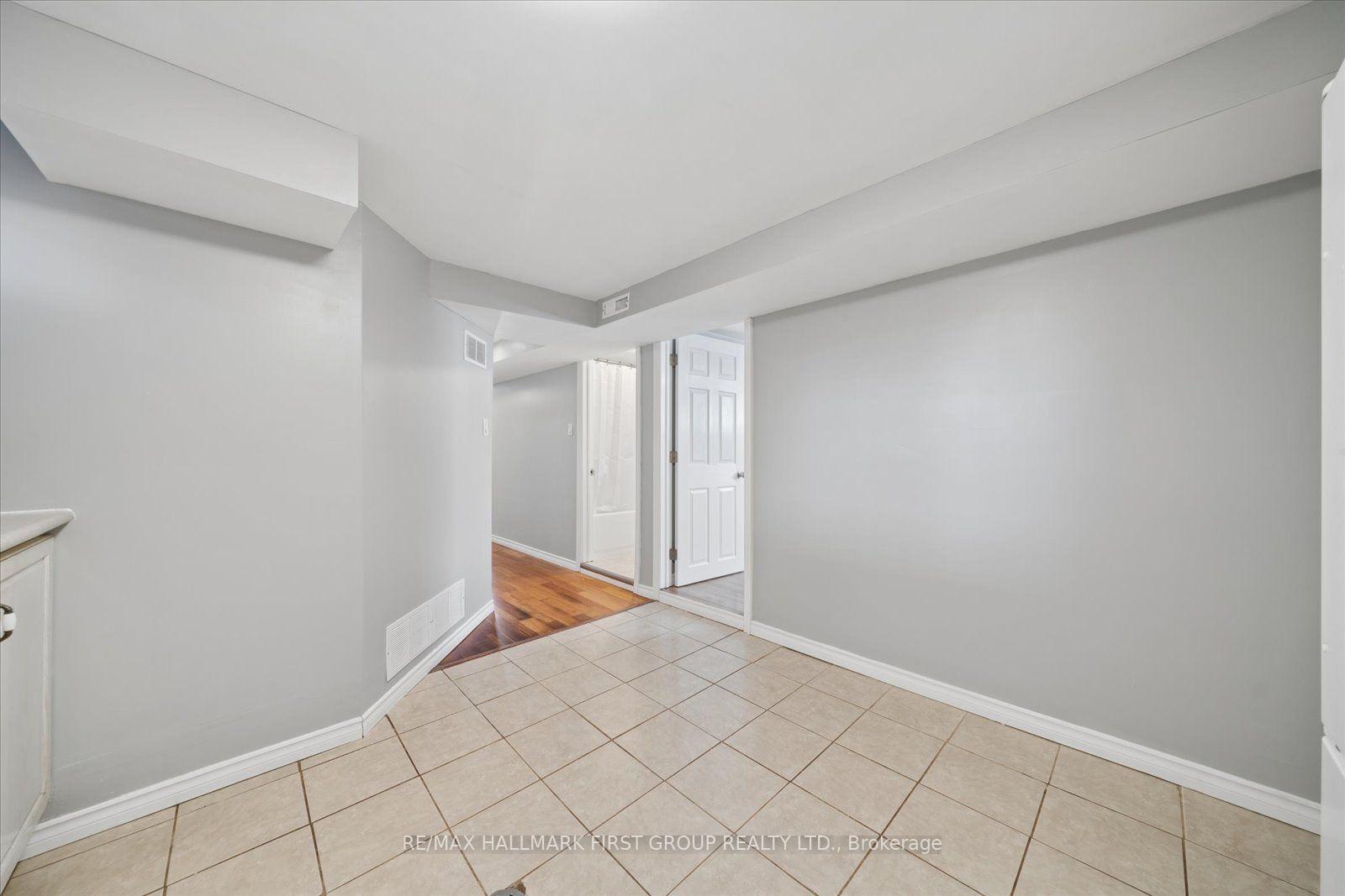 Photo 10 of 531 Harmony Road S, Oshawa, Donevan — HOMEH