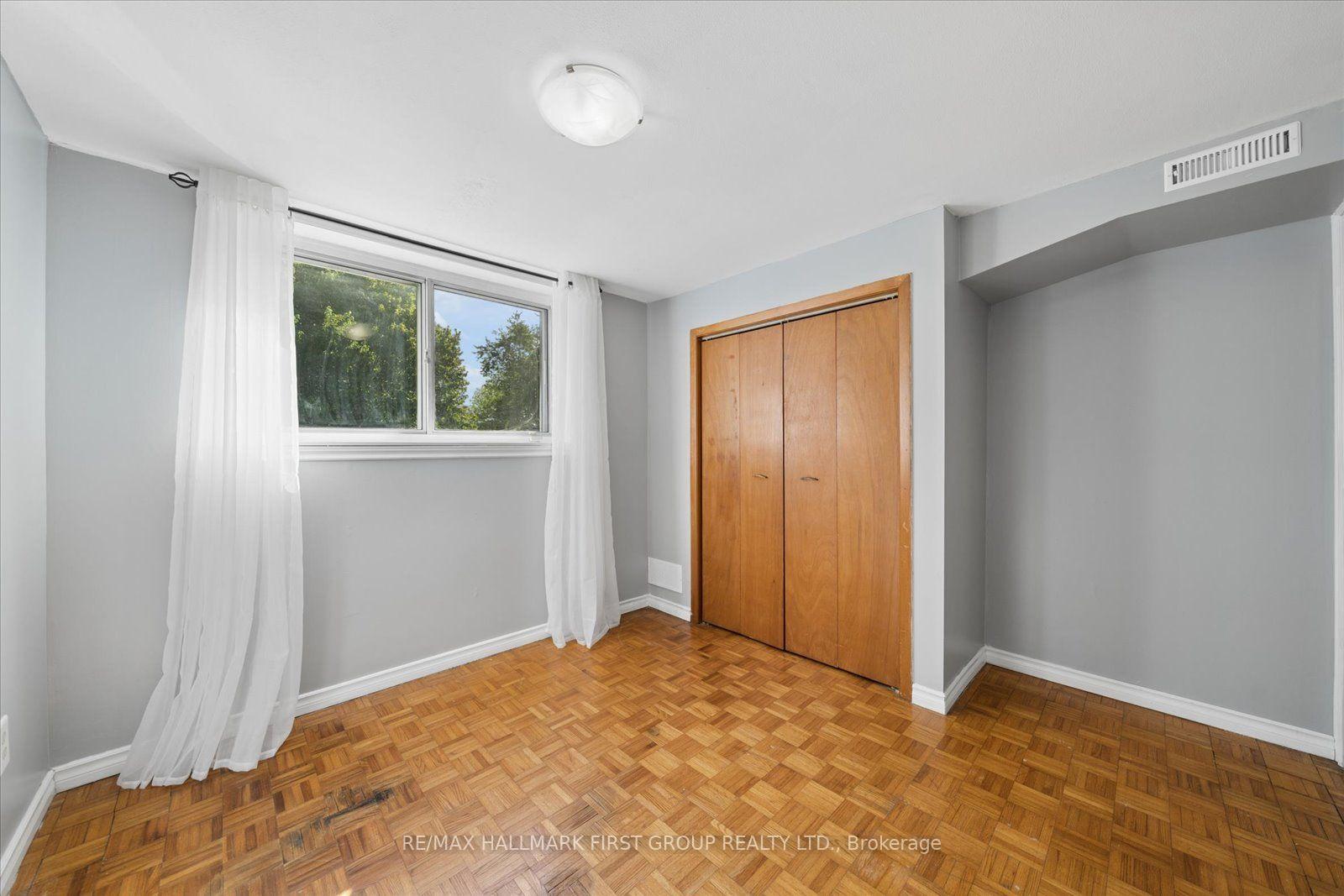 Photo 18 of 531 Harmony Road S, Oshawa, Donevan — HOMEH