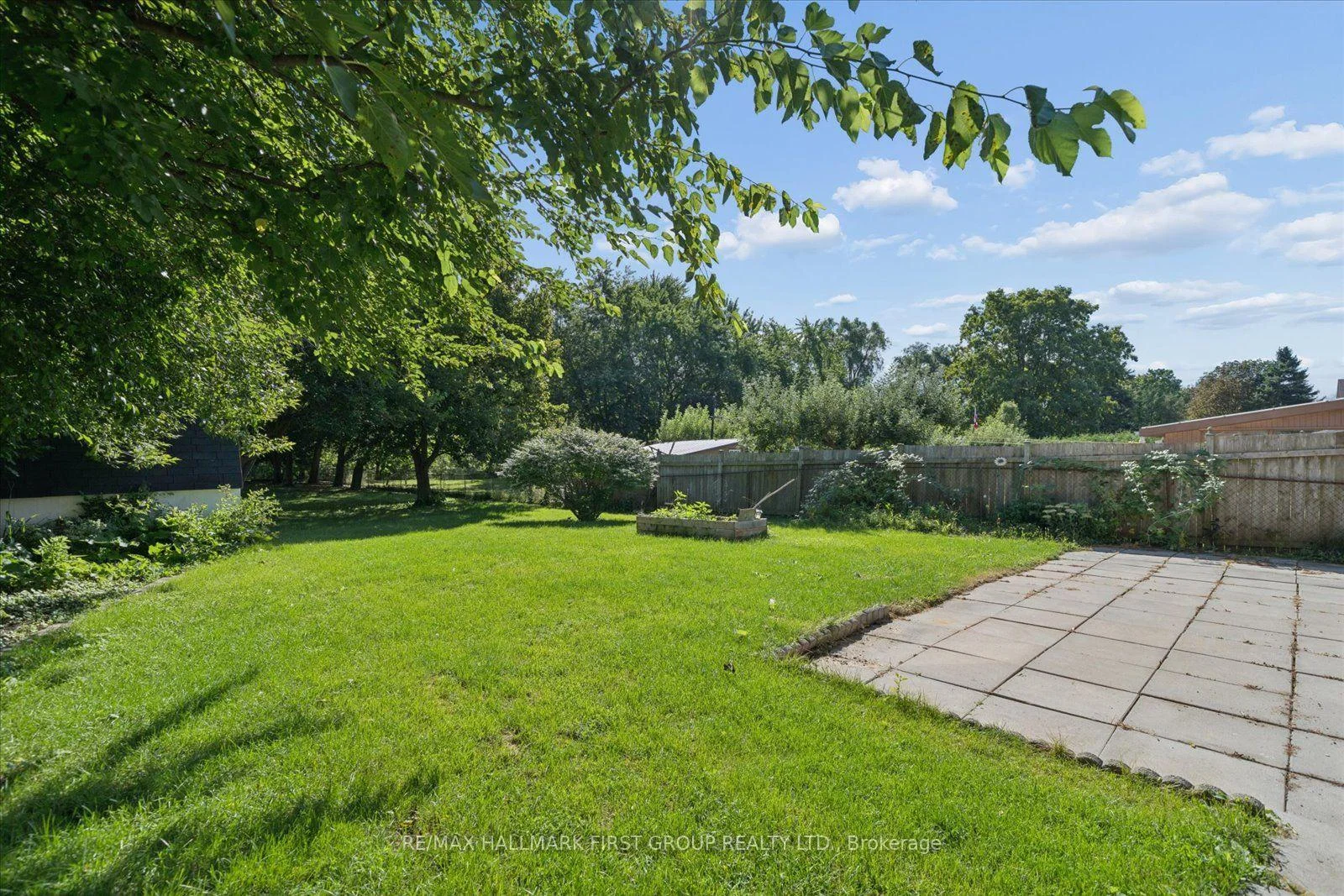 Photo 21 of 531 Harmony Road S, Oshawa, Donevan — HOMEH