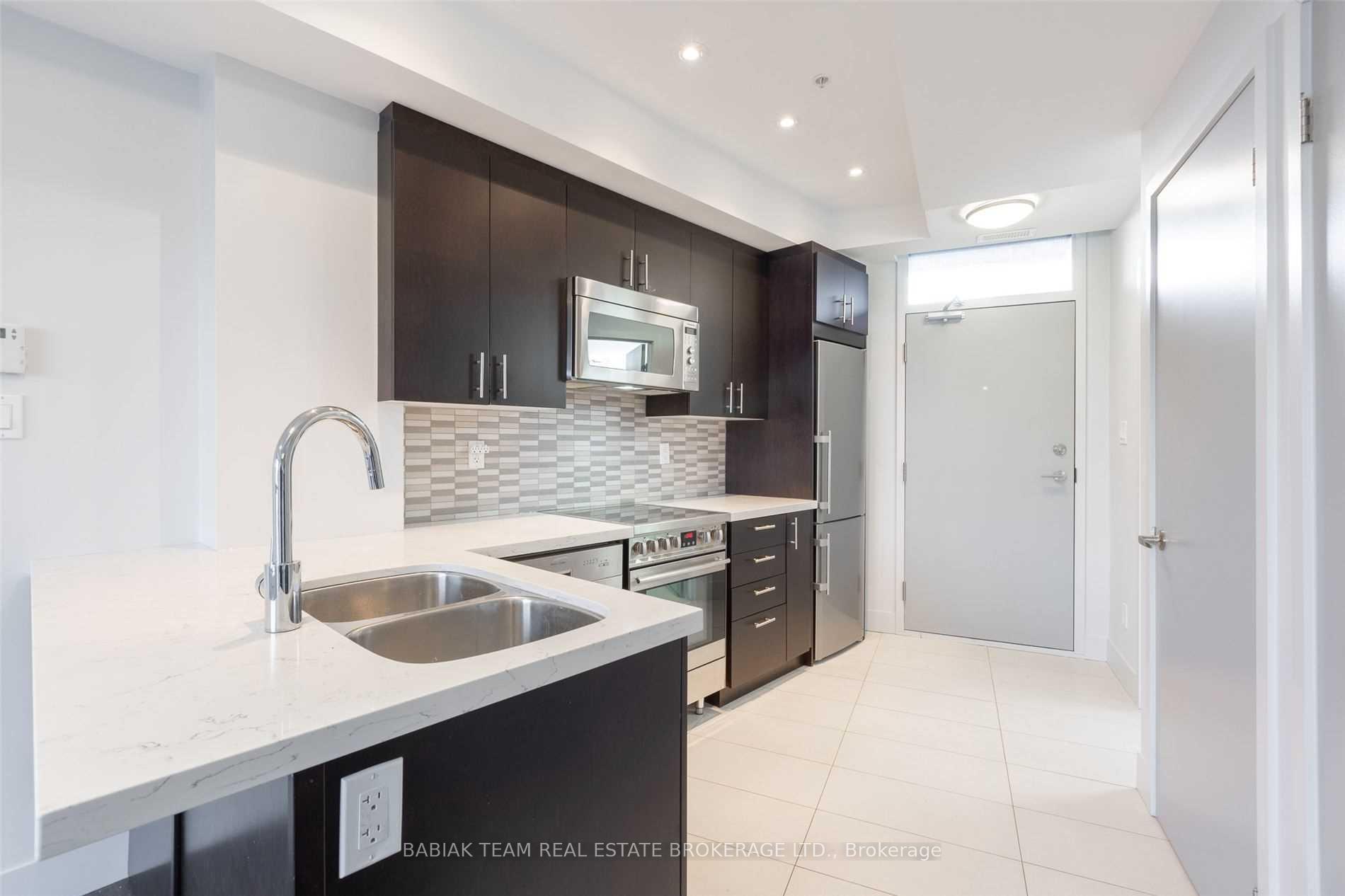 Photo 4 of Unit 303, 332 High Park Avenue, Toronto, Junction Area — HOMEH