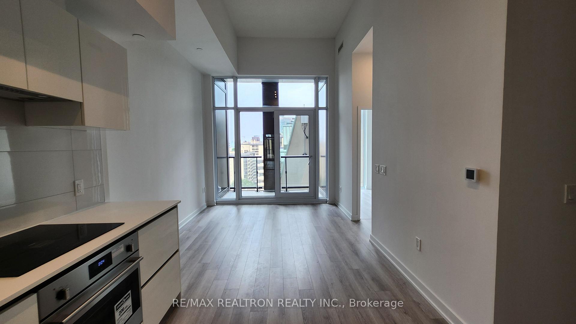 Photo 4 of Unit 1120, 238 Simcoe Street, Toronto, Kensington-Chinatown — HOMEH