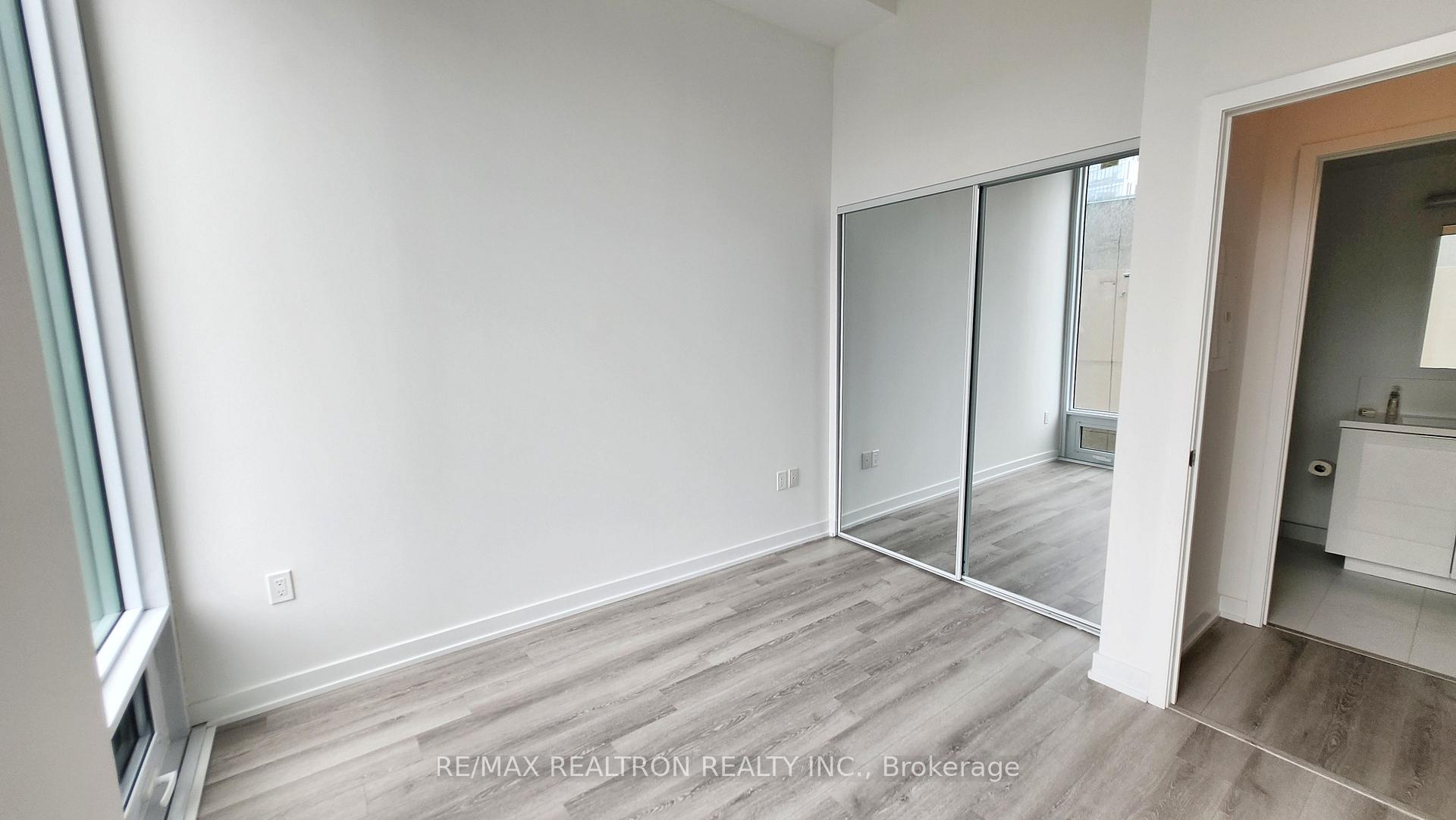 Photo 12 of Unit 1120, 238 Simcoe Street, Toronto, Kensington-Chinatown — HOMEH