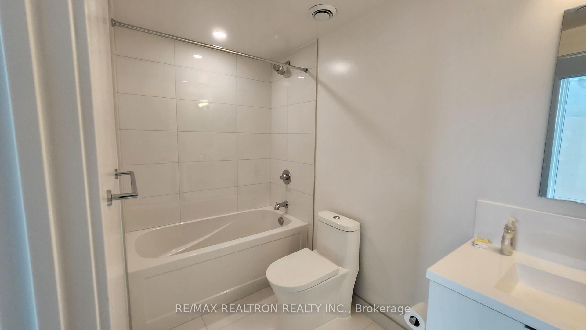 Photo 16 of Unit 1120, 238 Simcoe Street, Toronto, Kensington-Chinatown — HOMEH