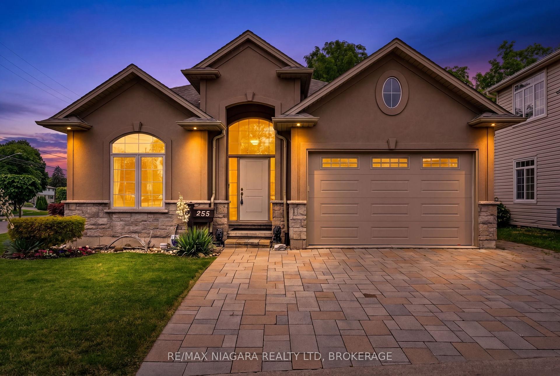 Photo 2 of 255 Lakeshore Road, St. Catharines, Lakeshore — HOMEH