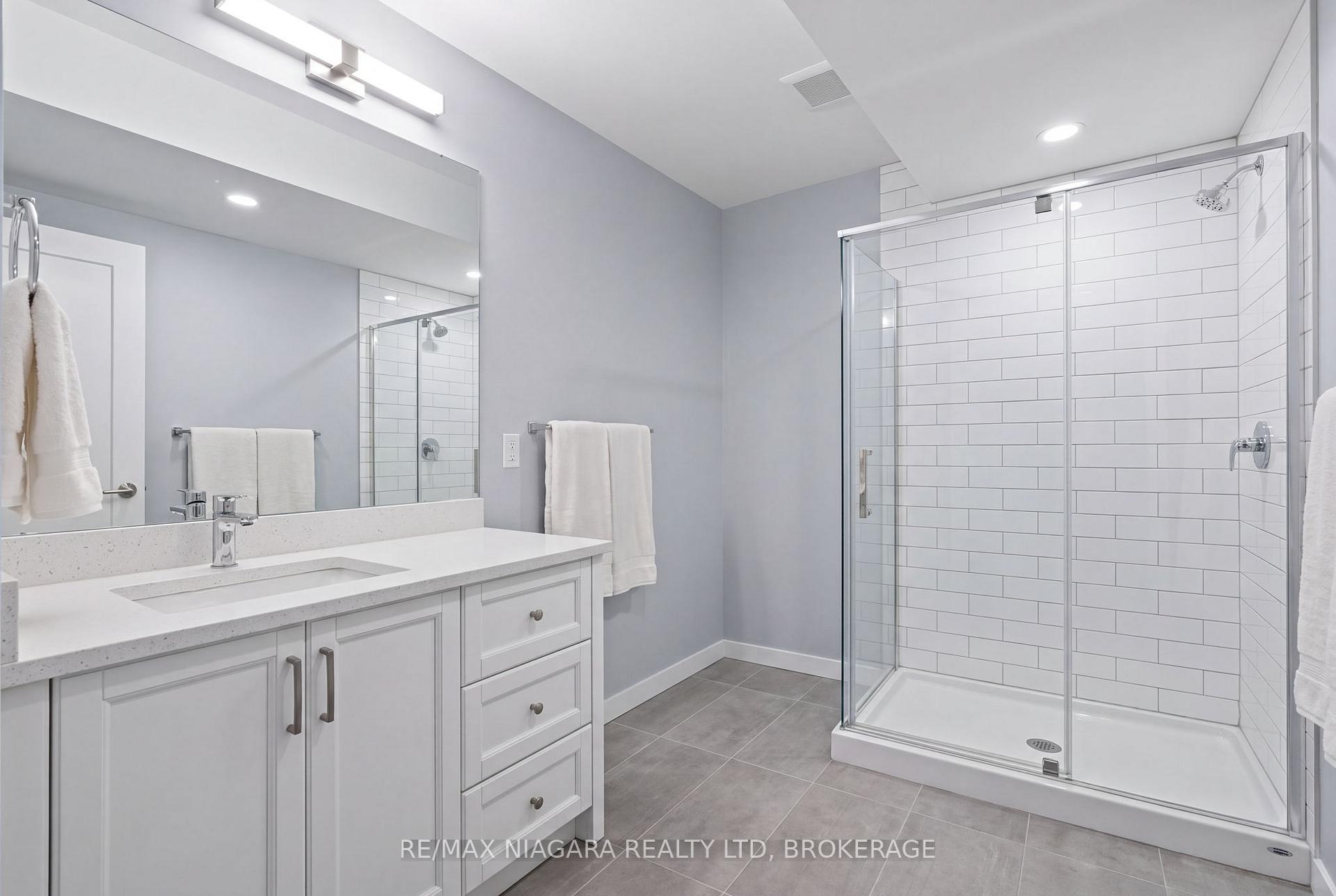 Photo 23 of 255 Lakeshore Road, St. Catharines, Lakeshore — HOMEH