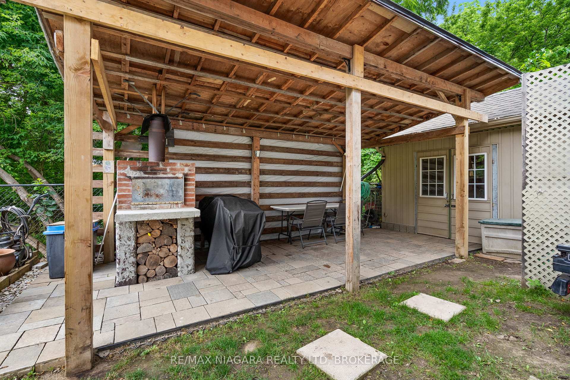 Photo 28 of 255 Lakeshore Road, St. Catharines, Lakeshore — HOMEH