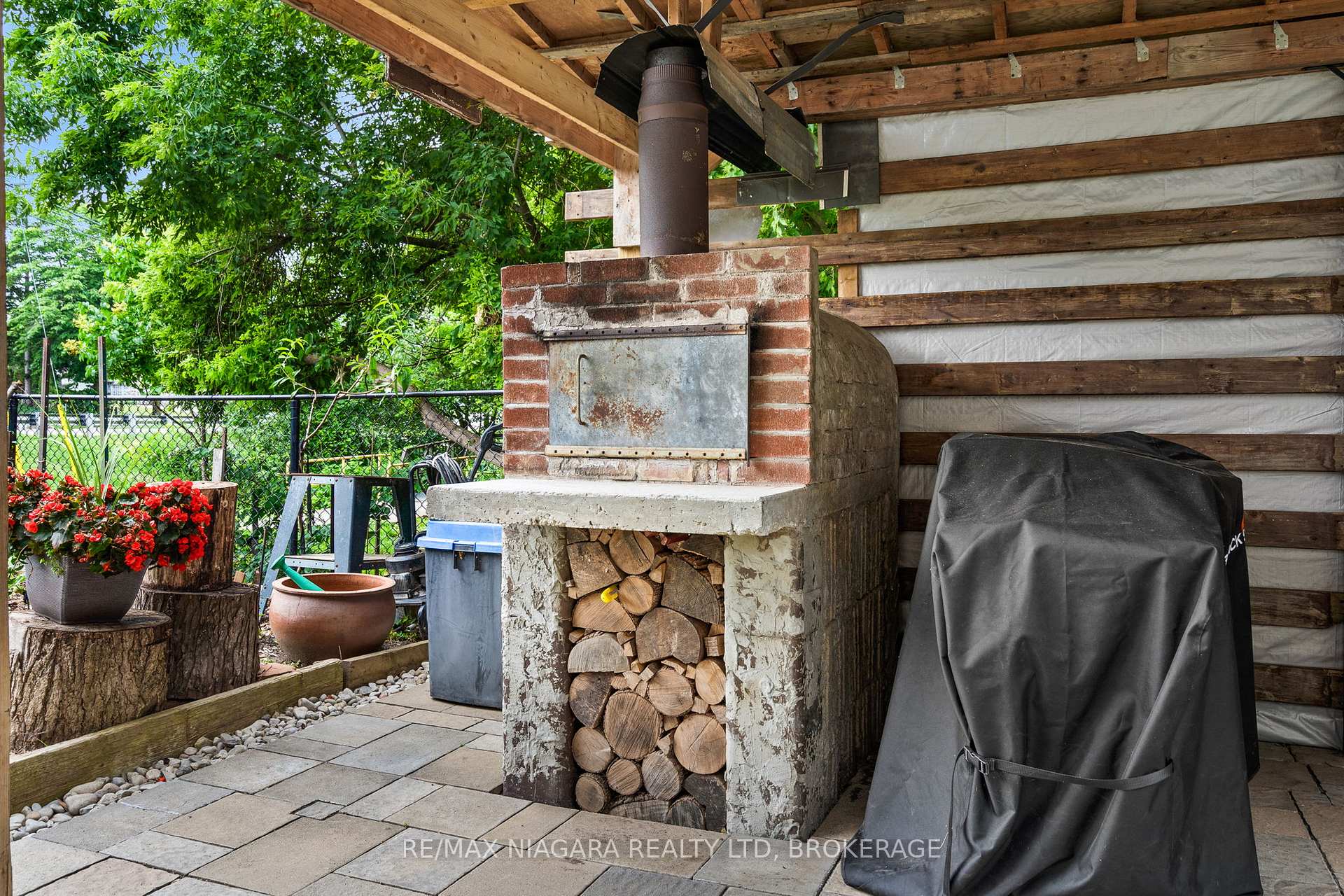 Photo 29 of 255 Lakeshore Road, St. Catharines, Lakeshore — HOMEH