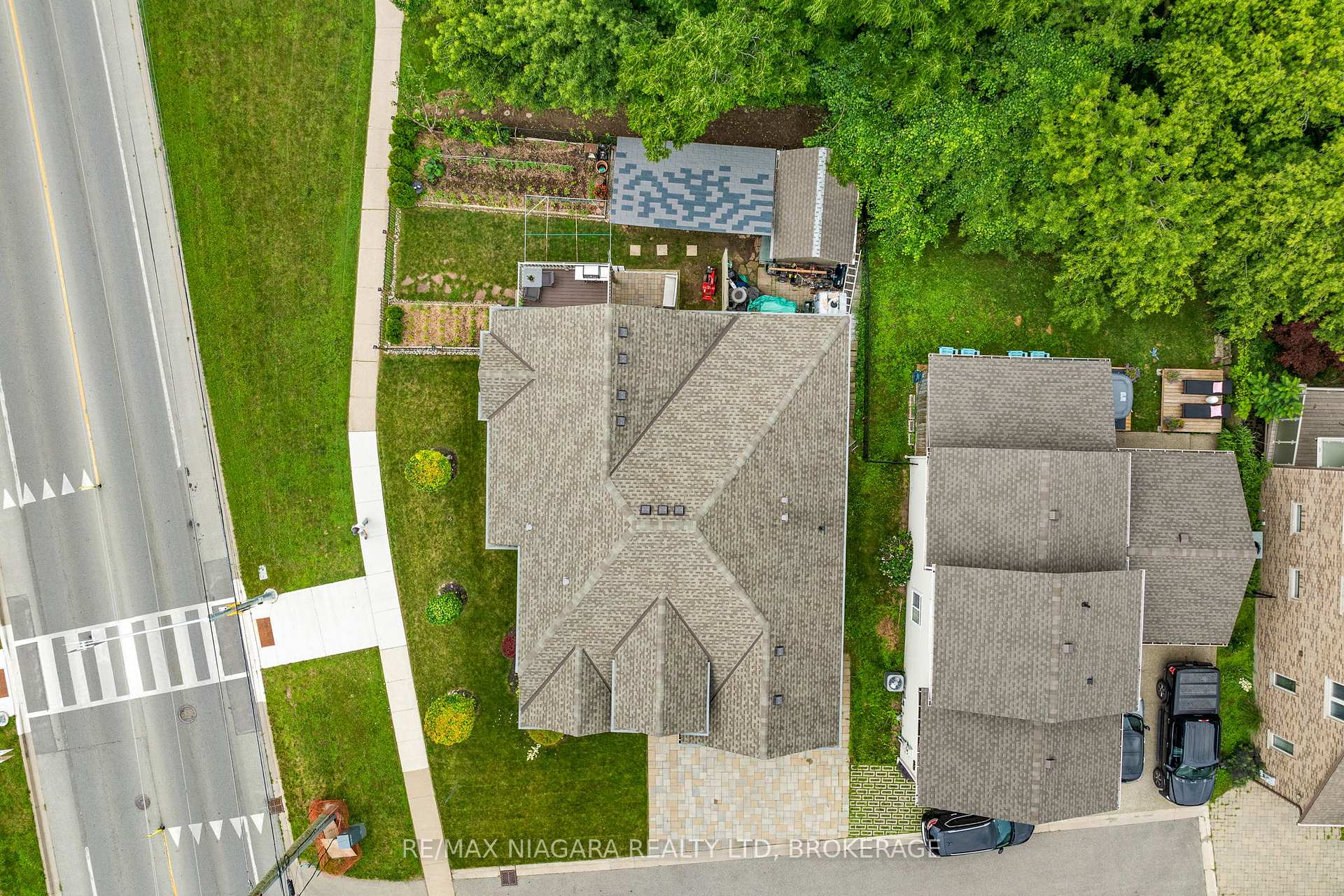 Photo 31 of 255 Lakeshore Road, St. Catharines, Lakeshore — HOMEH