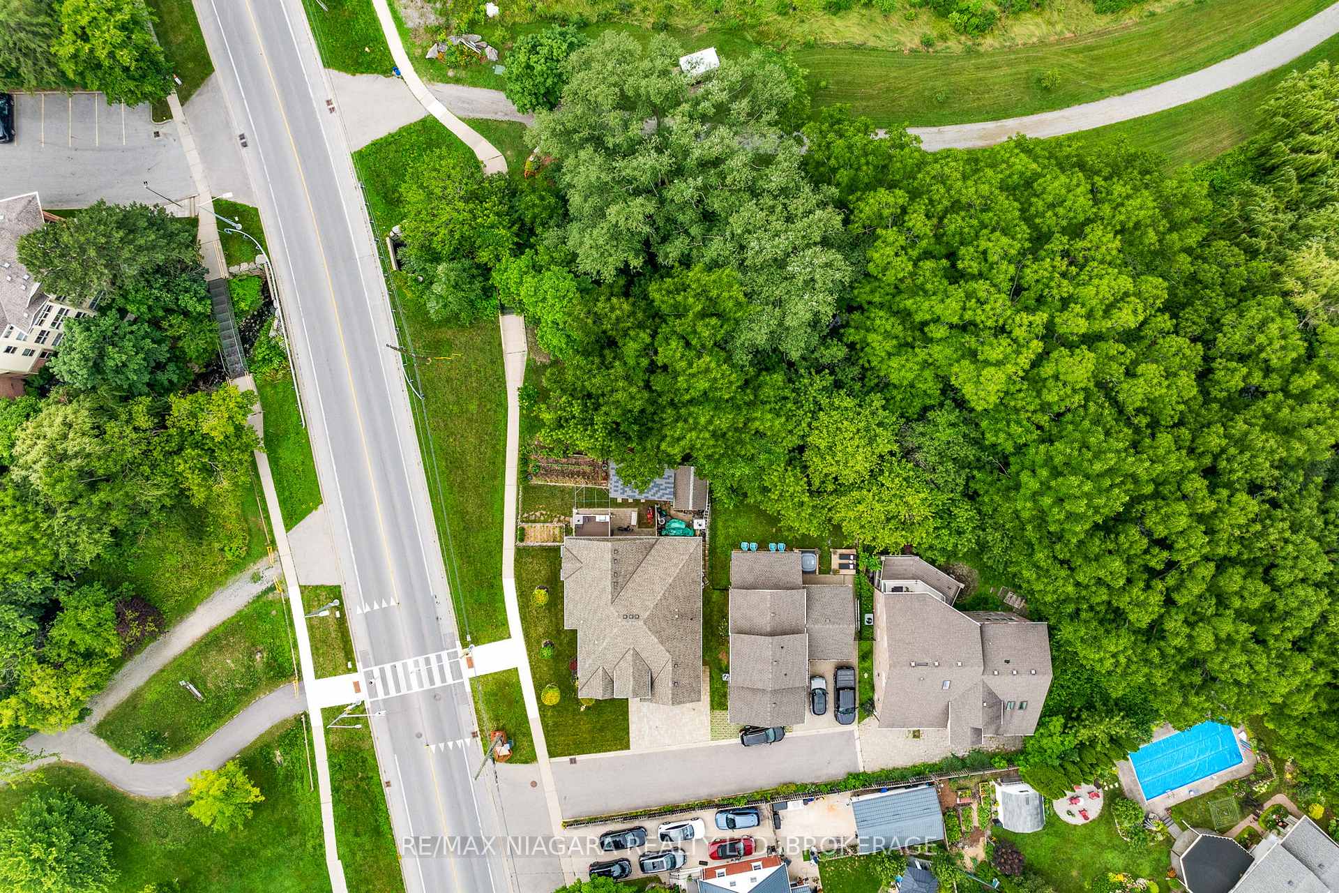 Photo 32 of 255 Lakeshore Road, St. Catharines, Lakeshore — HOMEH