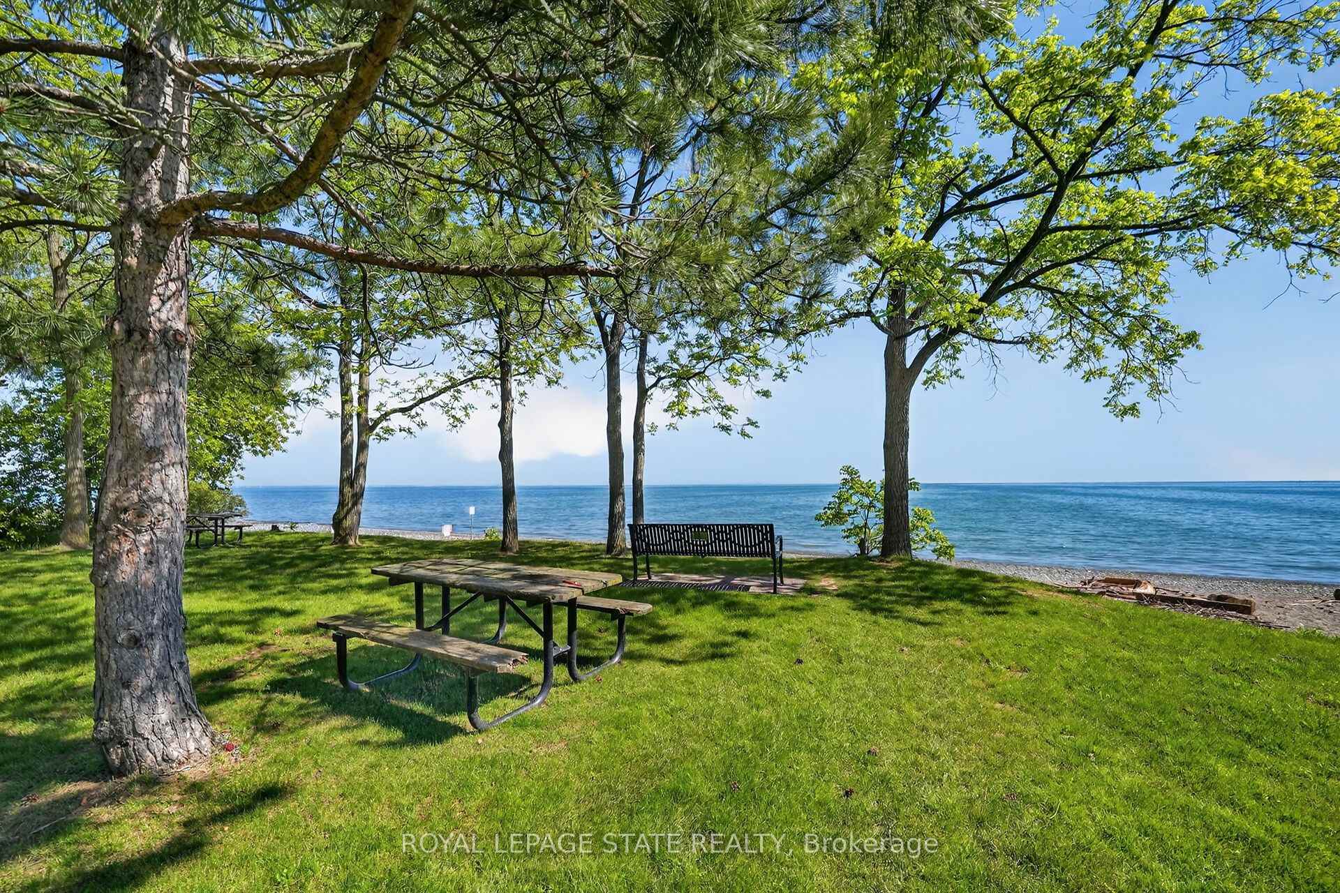 Photo 6 of 83 Morrison Crescent, Grimsby, Grimsby Beach — HOMEH