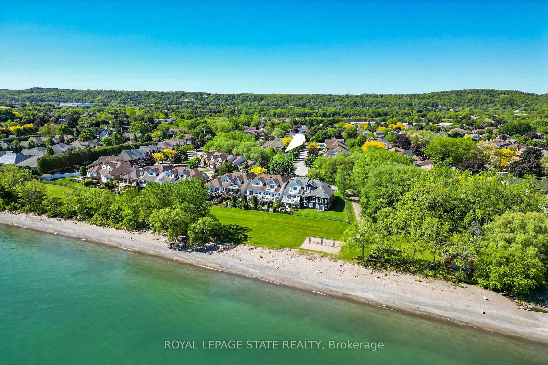 Photo 7 of 83 Morrison Crescent, Grimsby, Grimsby Beach — HOMEH