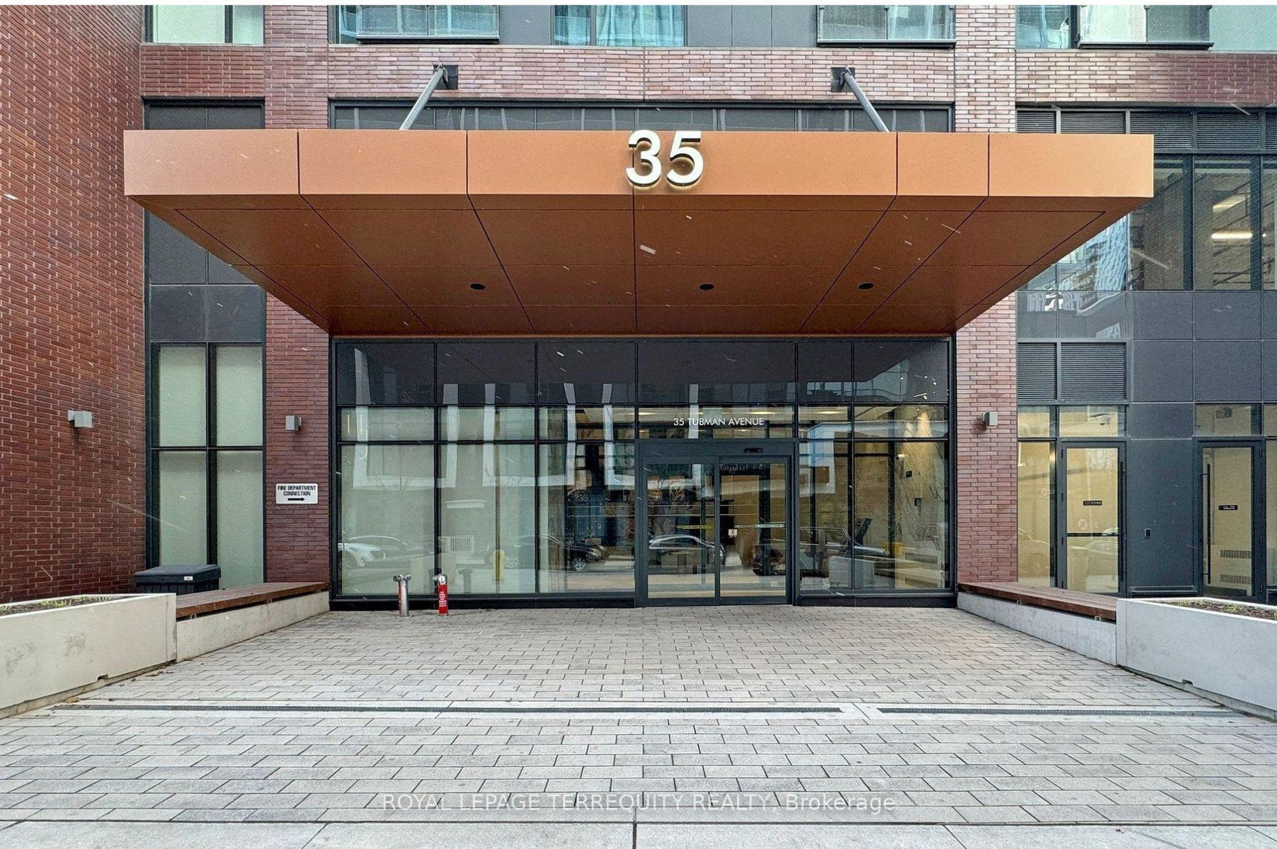 Front of Unit 1020, 35 Tubman Avenue