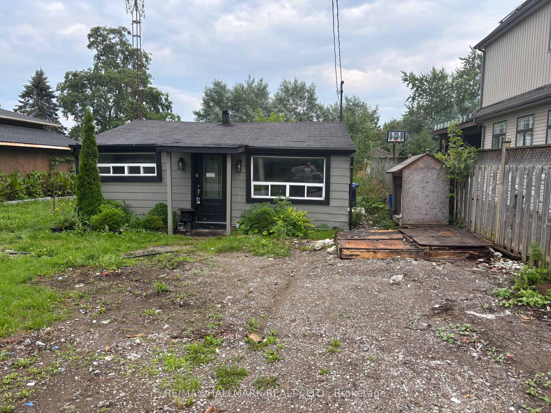 Photo 1 of 51 Range Road, Ajax, South East — HOMEH