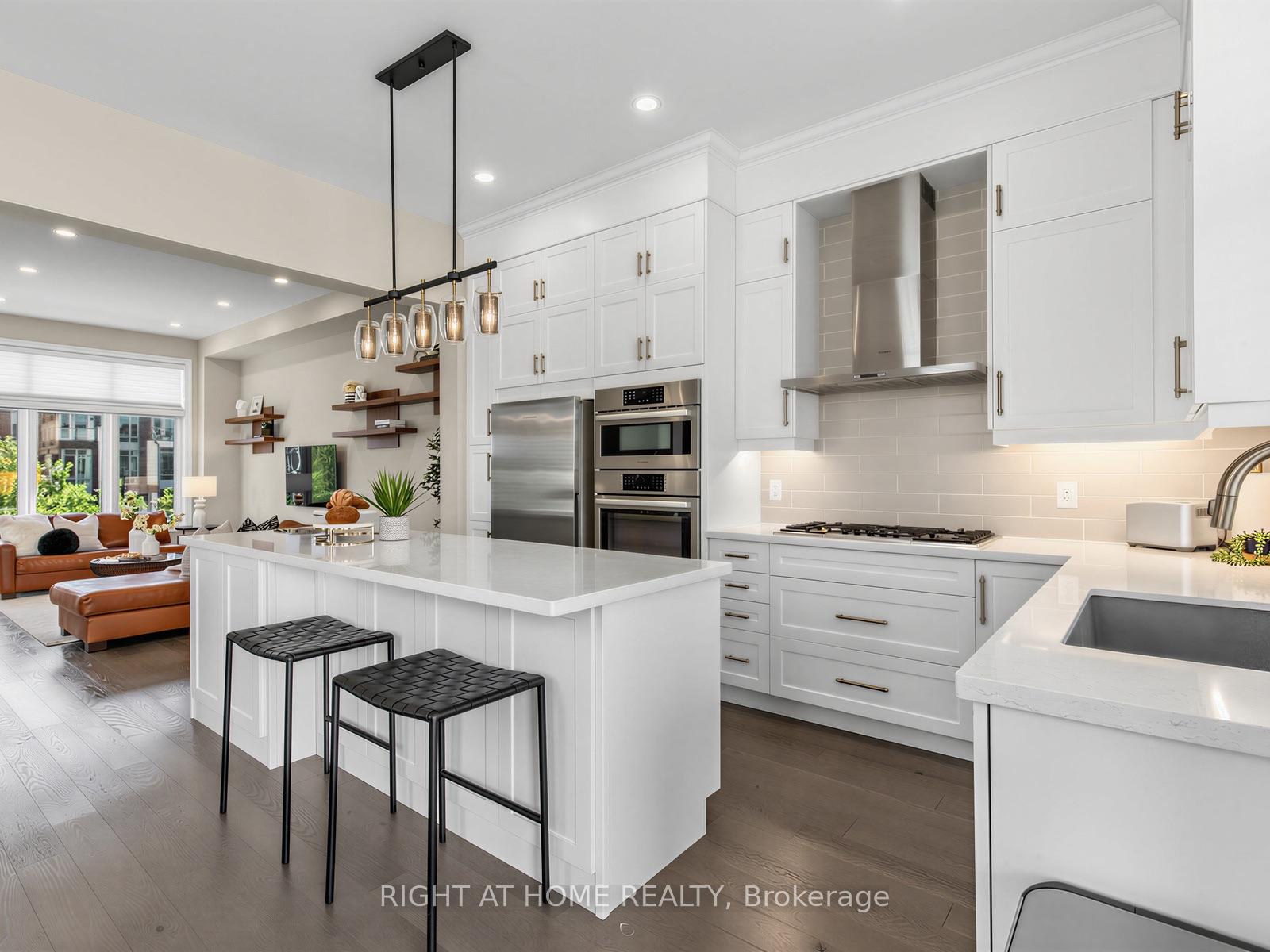 Photo 9 of 88 Crimson Forest Drive, Vaughan, Patterson — HOMEH