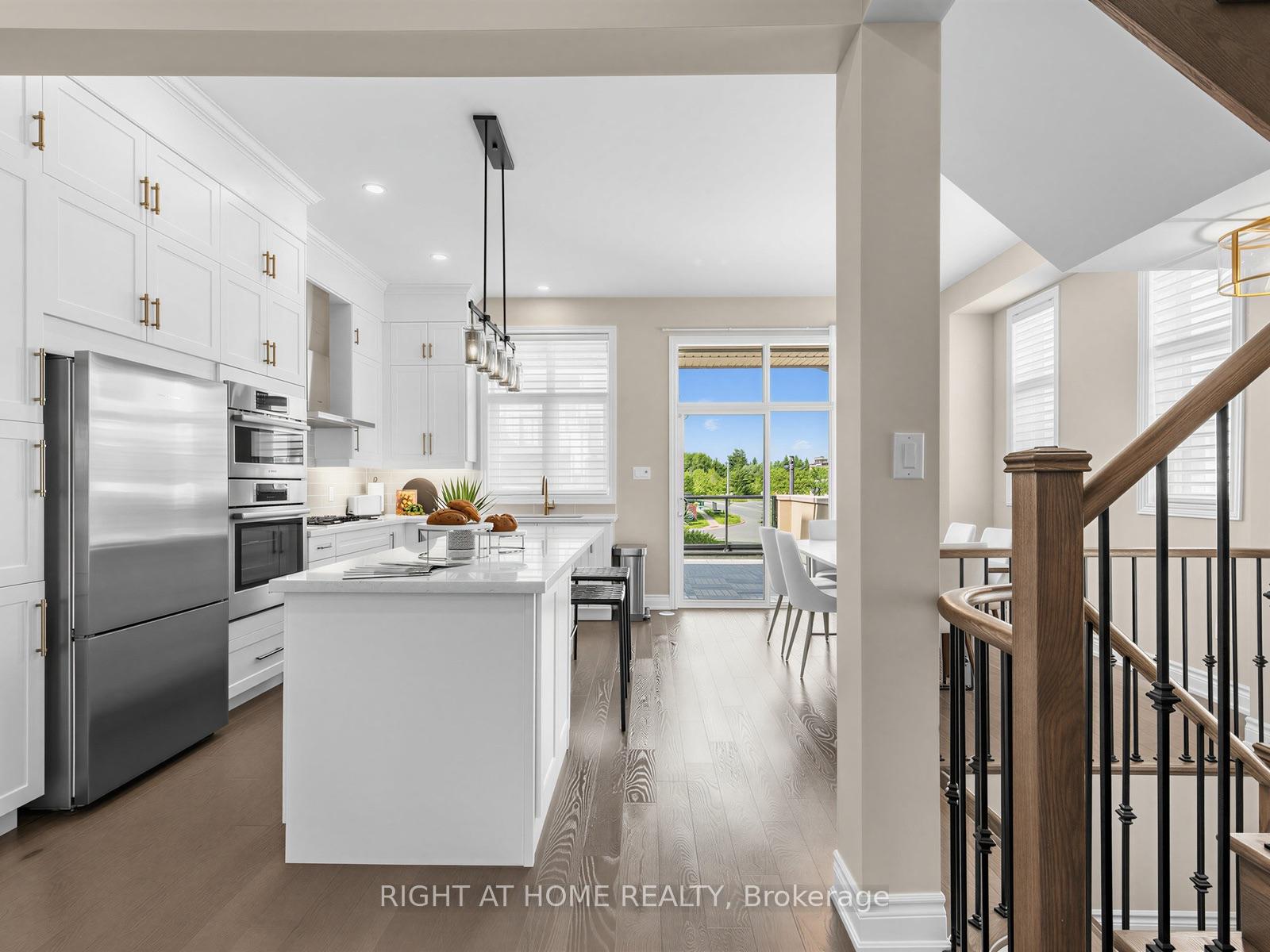 Photo 12 of 88 Crimson Forest Drive, Vaughan, Patterson — HOMEH