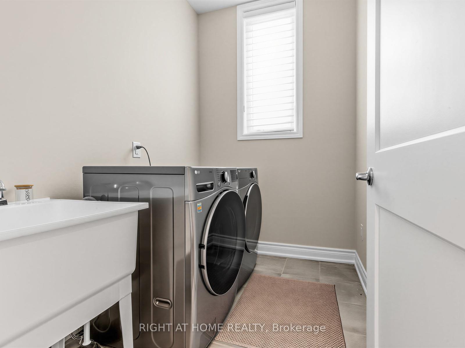 Photo 33 of 88 Crimson Forest Drive, Vaughan, Patterson — HOMEH