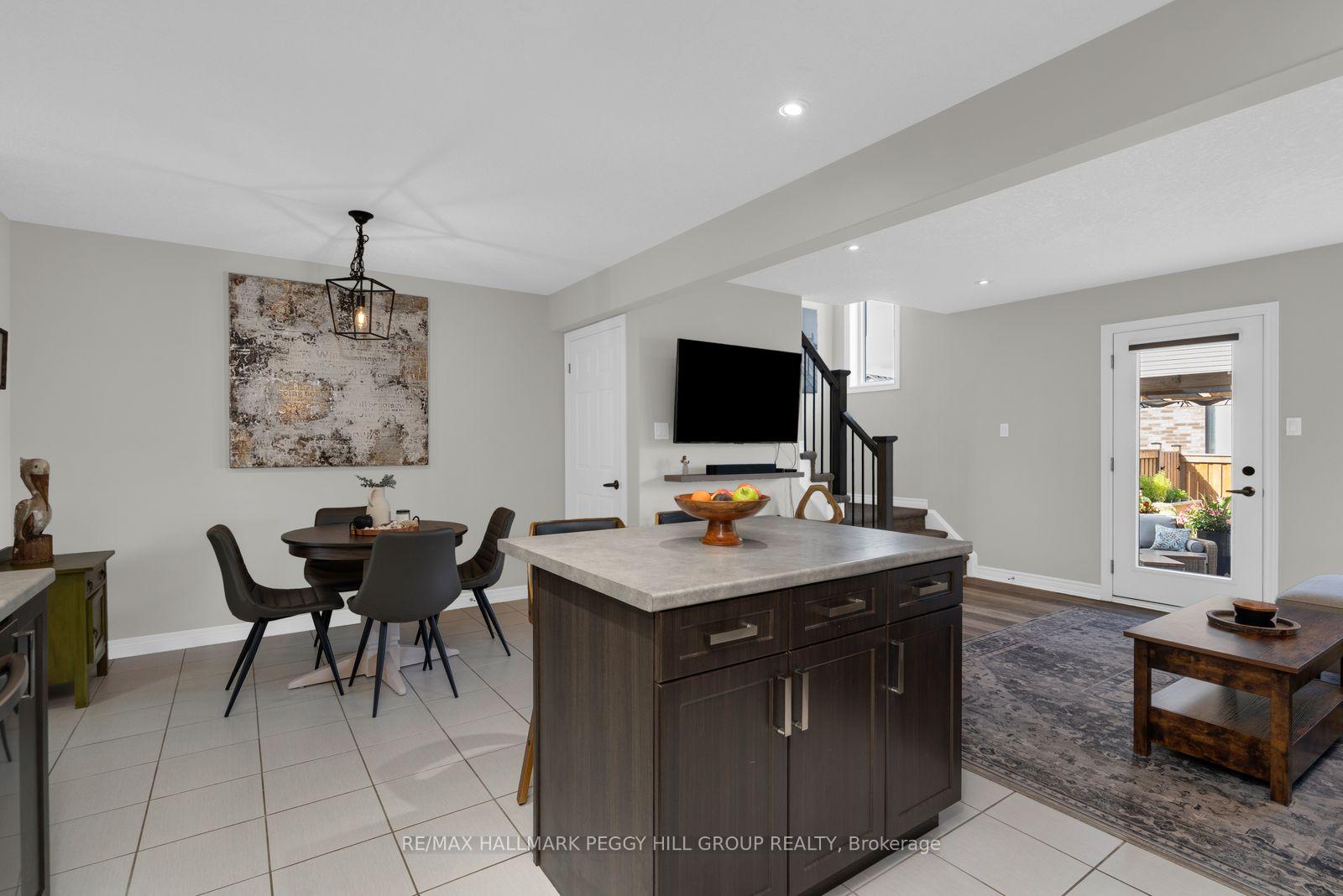 Photo 3 of 13 Foley Crescent, Collingwood — HOMEH