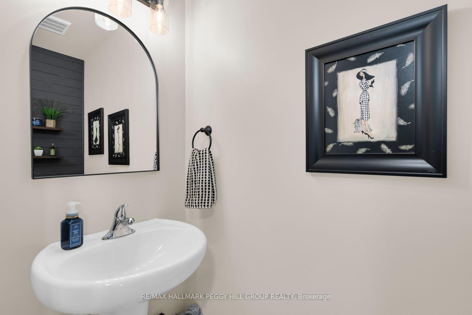 Photo 5 of 13 Foley Crescent, Collingwood — HOMEH