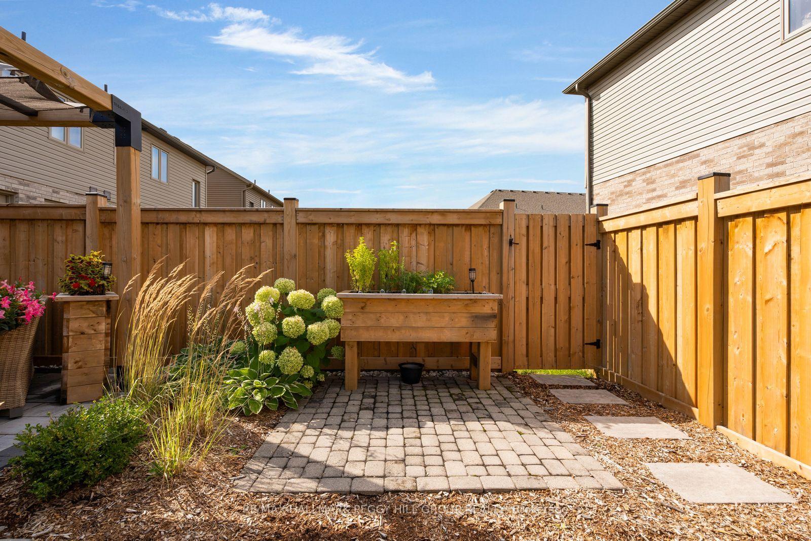 Photo 15 of 13 Foley Crescent, Collingwood — HOMEH