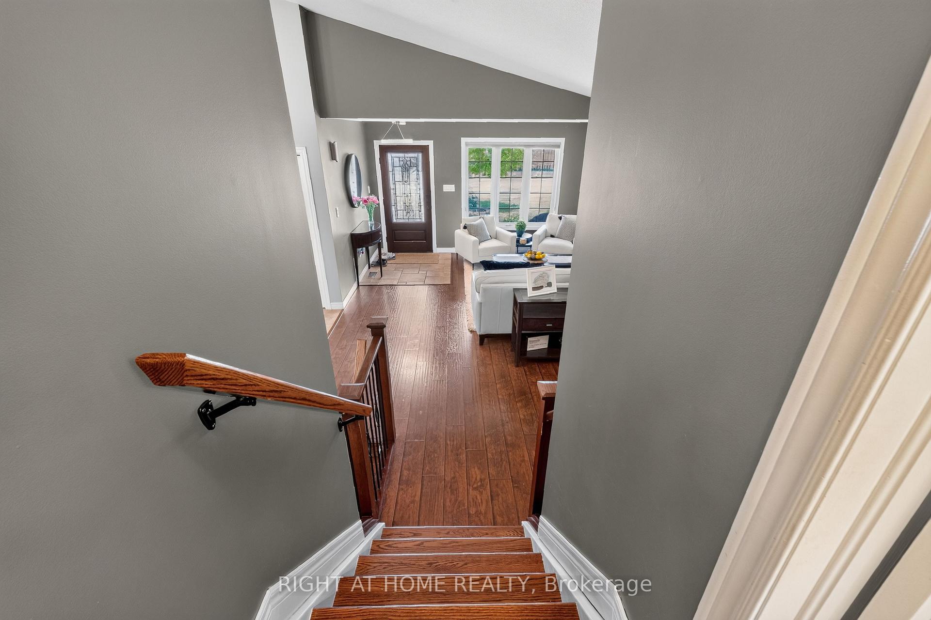 Photo 17 of 10 Galbraith Court, St. Thomas — HOMEH
