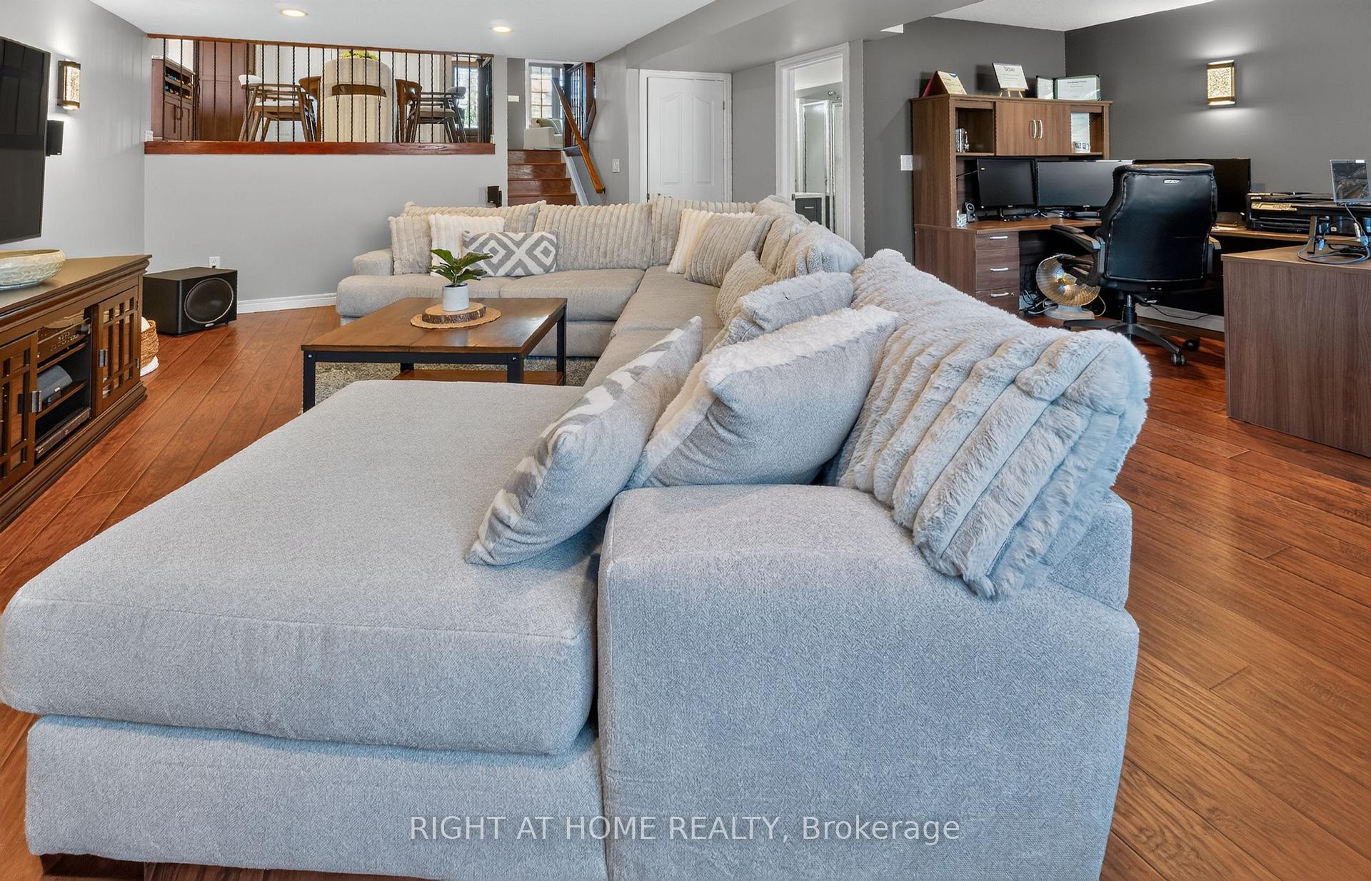 Photo 30 of 10 Galbraith Court, St. Thomas — HOMEH