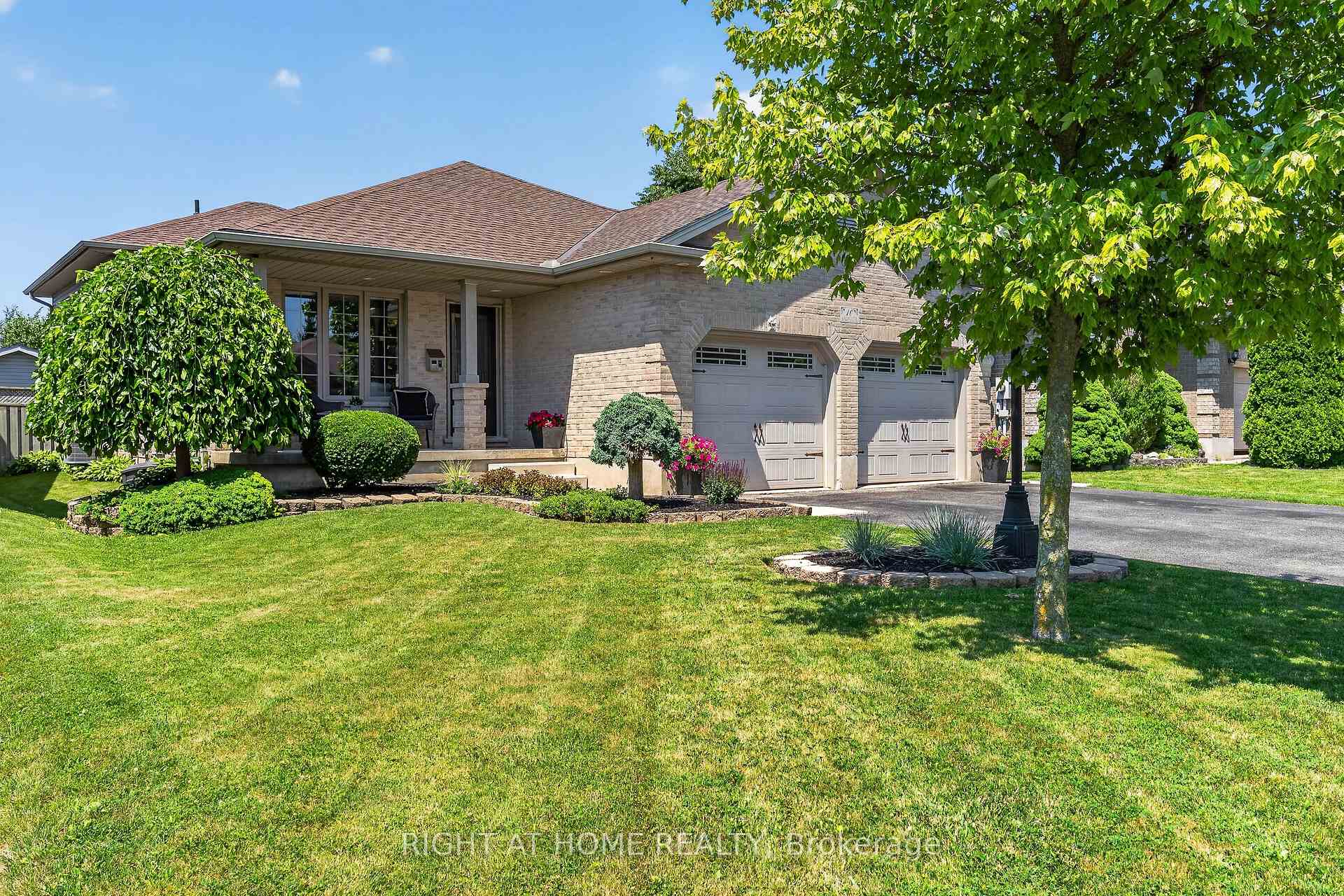Photo 47 of 10 Galbraith Court, St. Thomas — HOMEH