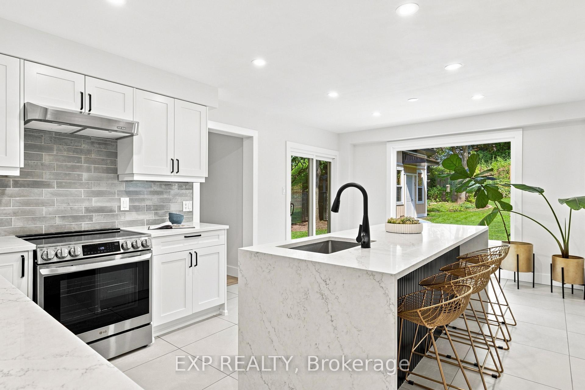 Photo 18 of 62 Corfield Drive, Kitchener, Idlewood — HOMEH
