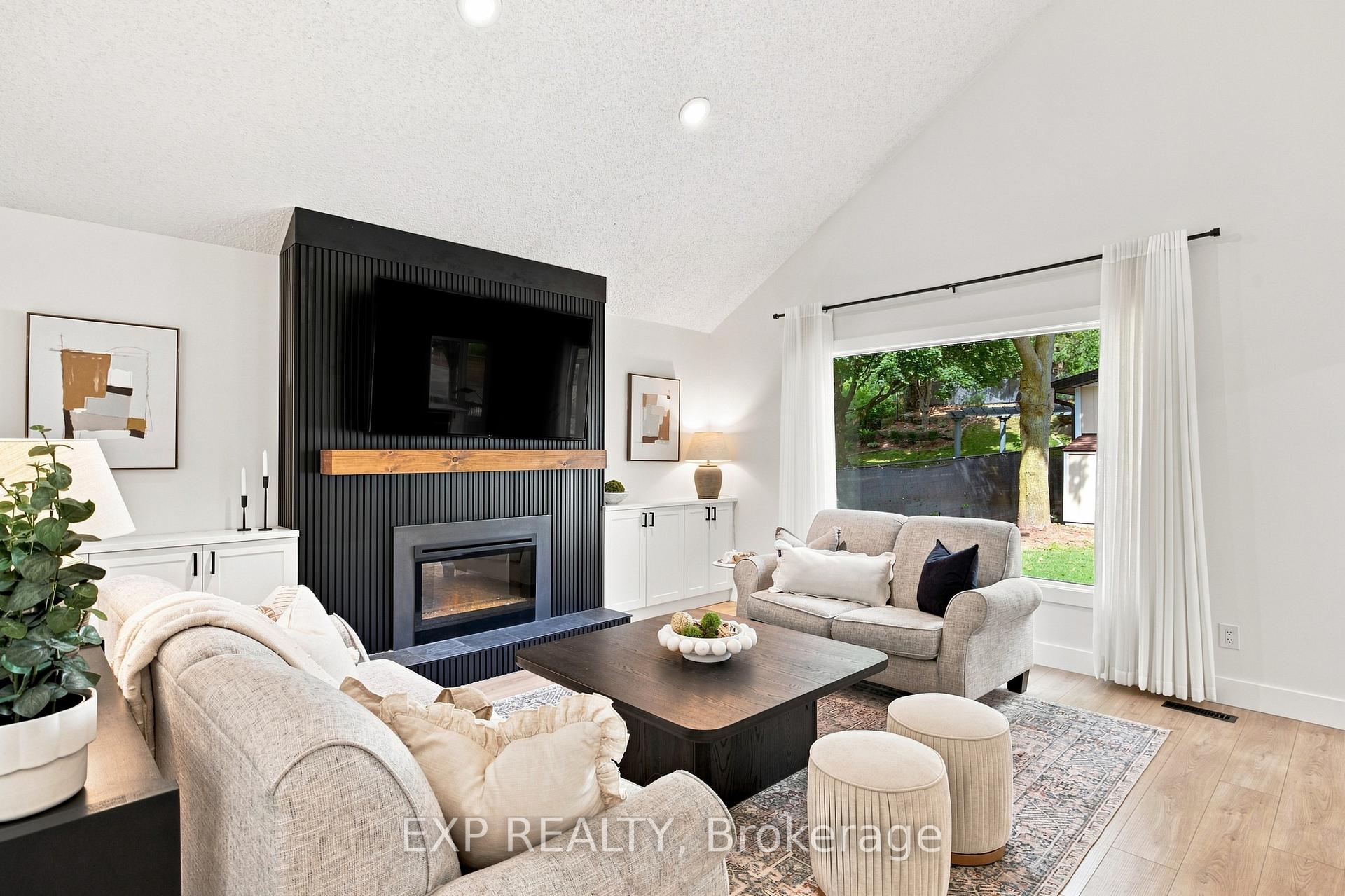 Photo 22 of 62 Corfield Drive, Kitchener, Idlewood — HOMEH