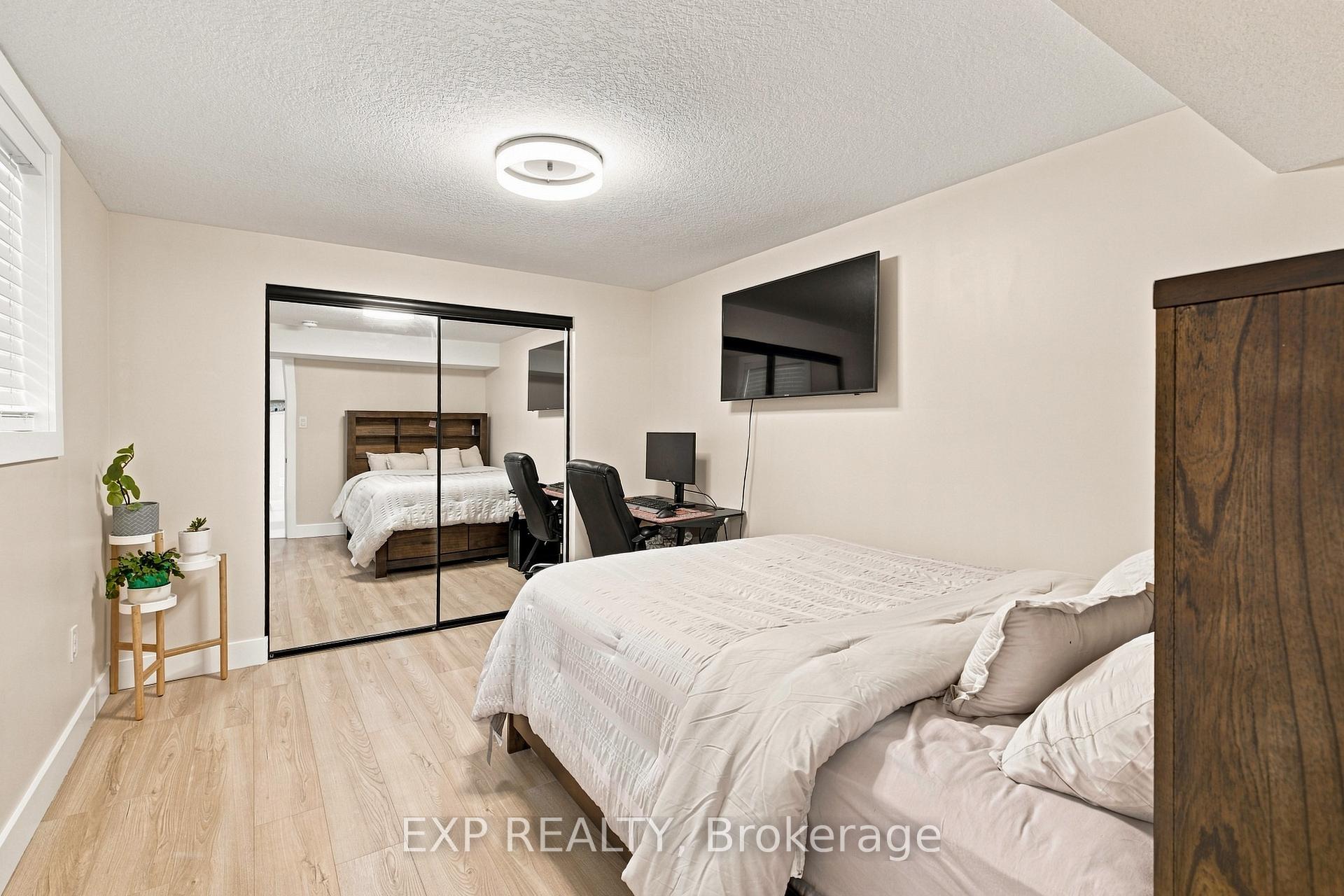 Photo 39 of 62 Corfield Drive, Kitchener, Idlewood — HOMEH