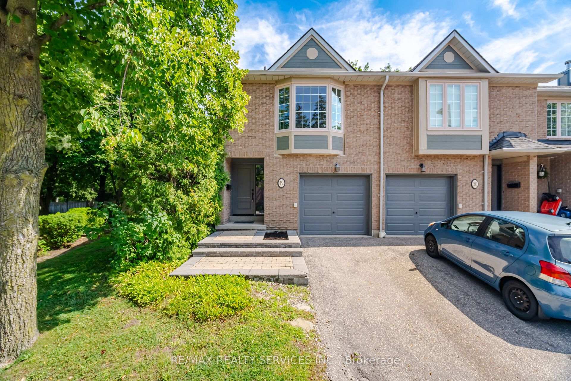 Photo 1 of Unit 49, 3100 Fifth Line W, Mississauga, Erin Mills — HOMEH