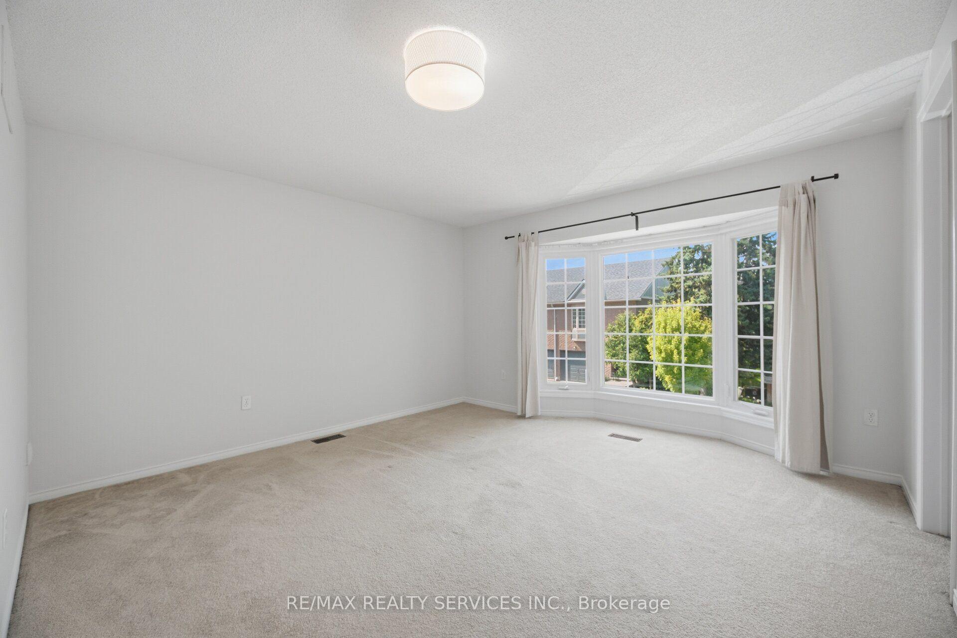 Photo 17 of Unit 49, 3100 Fifth Line W, Mississauga, Erin Mills — HOMEH