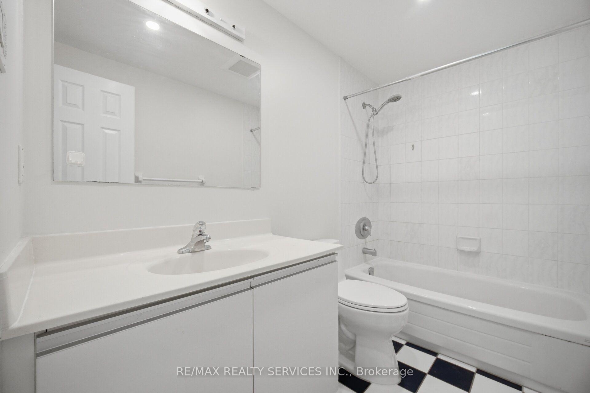Photo 23 of Unit 49, 3100 Fifth Line W, Mississauga, Erin Mills — HOMEH
