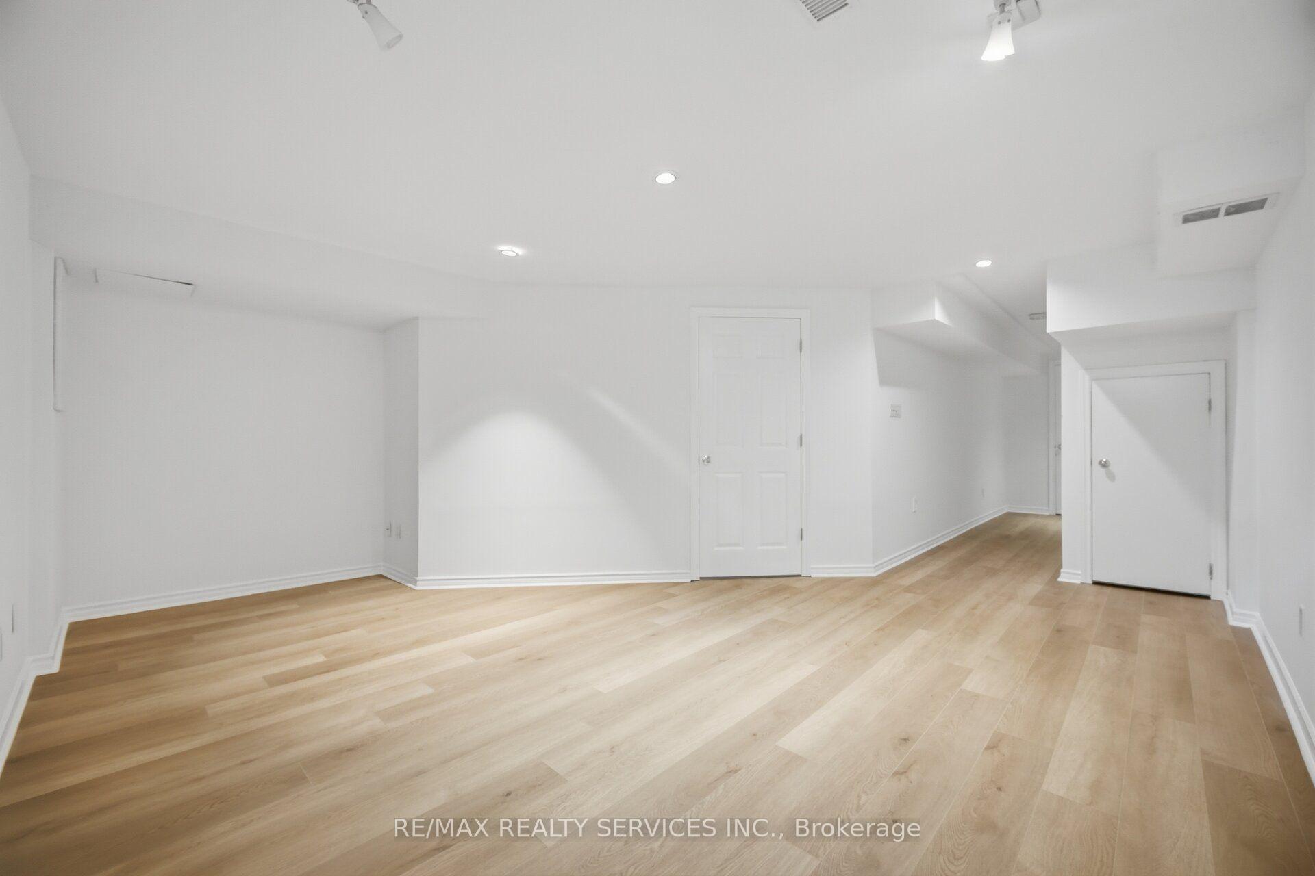 Photo 30 of Unit 49, 3100 Fifth Line W, Mississauga, Erin Mills — HOMEH