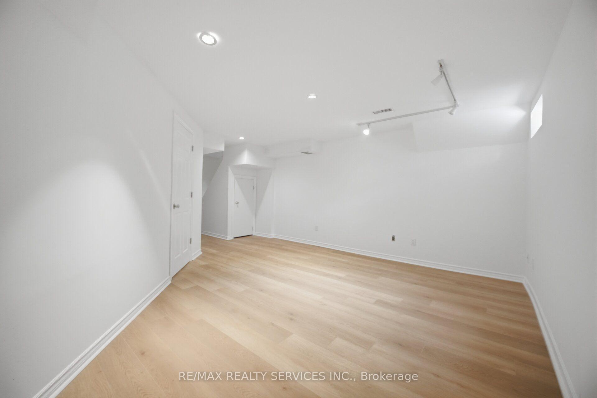 Photo 31 of Unit 49, 3100 Fifth Line W, Mississauga, Erin Mills — HOMEH