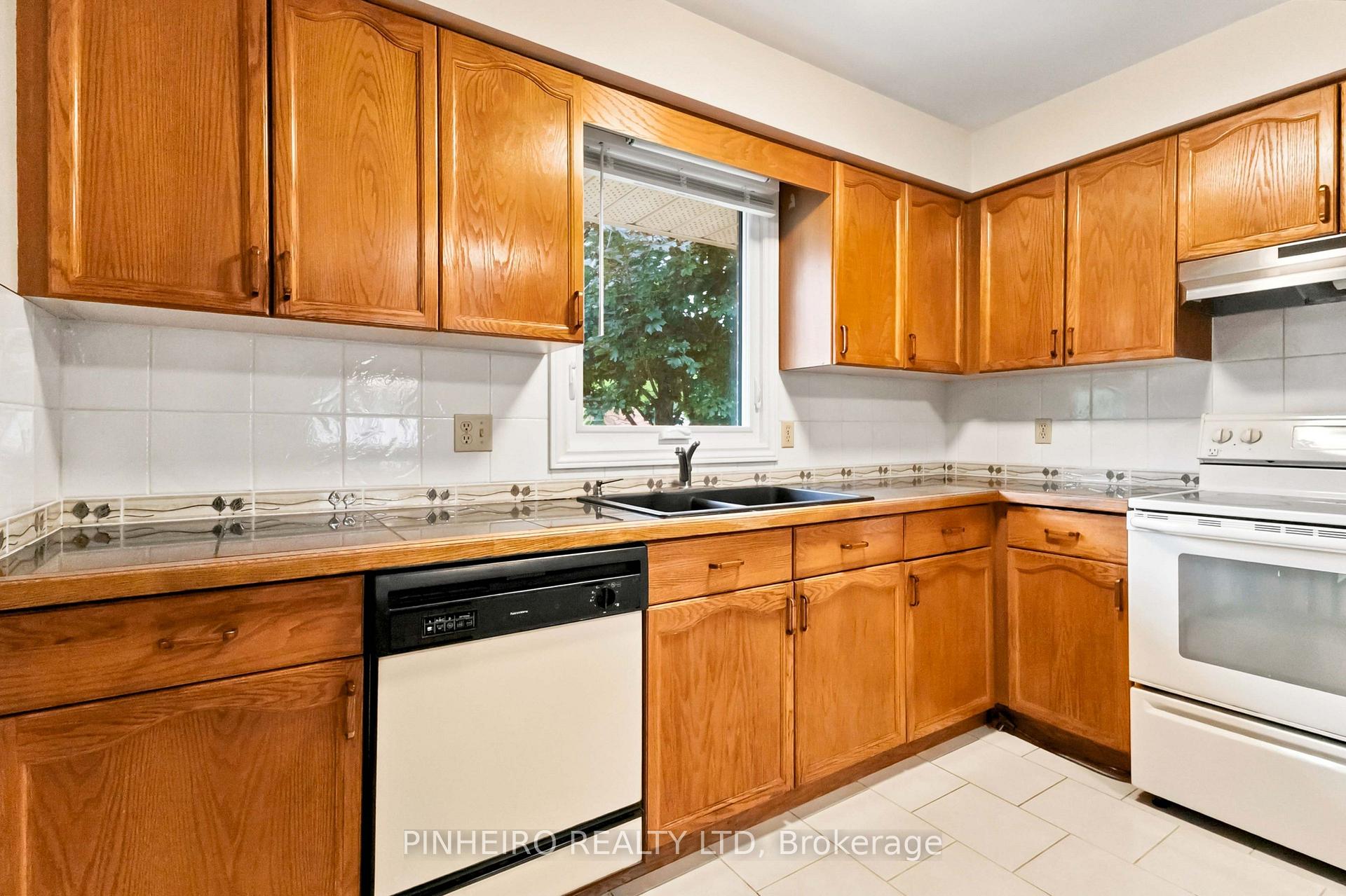 Photo 16 of 153 Saddy Avenue, London, East I — HOMEH