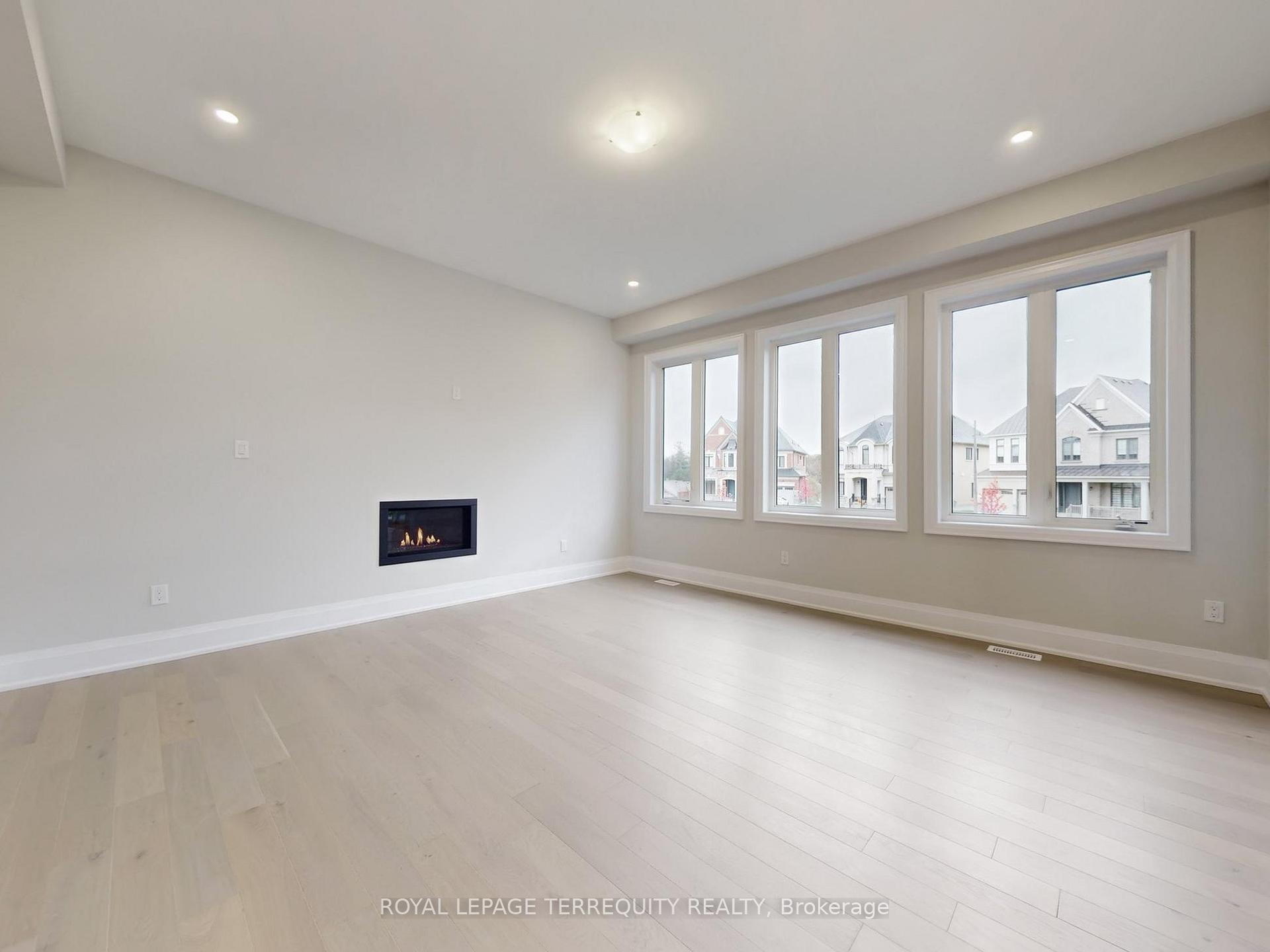 Photo 11 of 161 Cranberry Lane, Aurora, Aurora Highlands — HOMEH