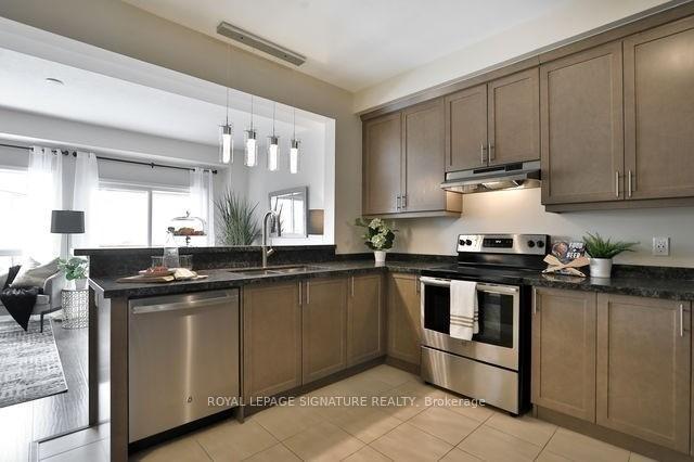 Photo 10 of 29 Bradbury Road, Hamilton, Stoney Creek — HOMEH