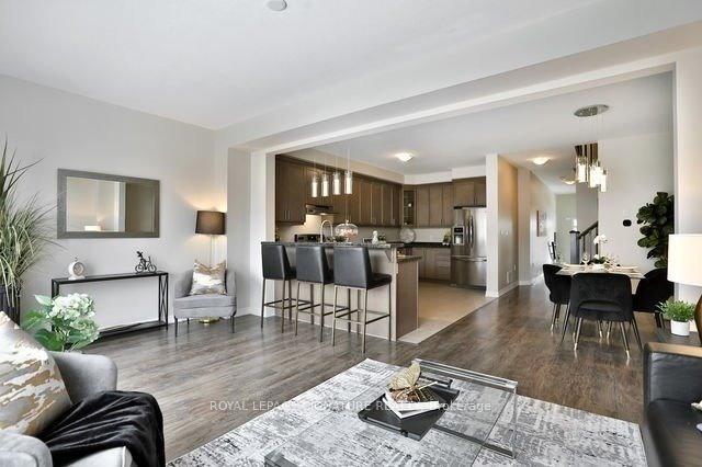 Photo 11 of 29 Bradbury Road, Hamilton, Stoney Creek — HOMEH