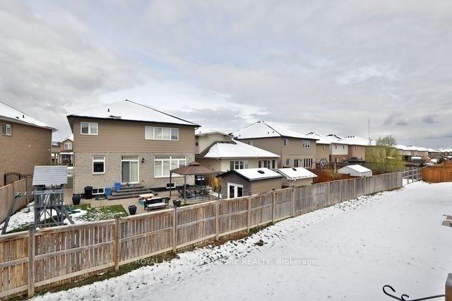Photo 32 of 29 Bradbury Road, Hamilton, Stoney Creek — HOMEH