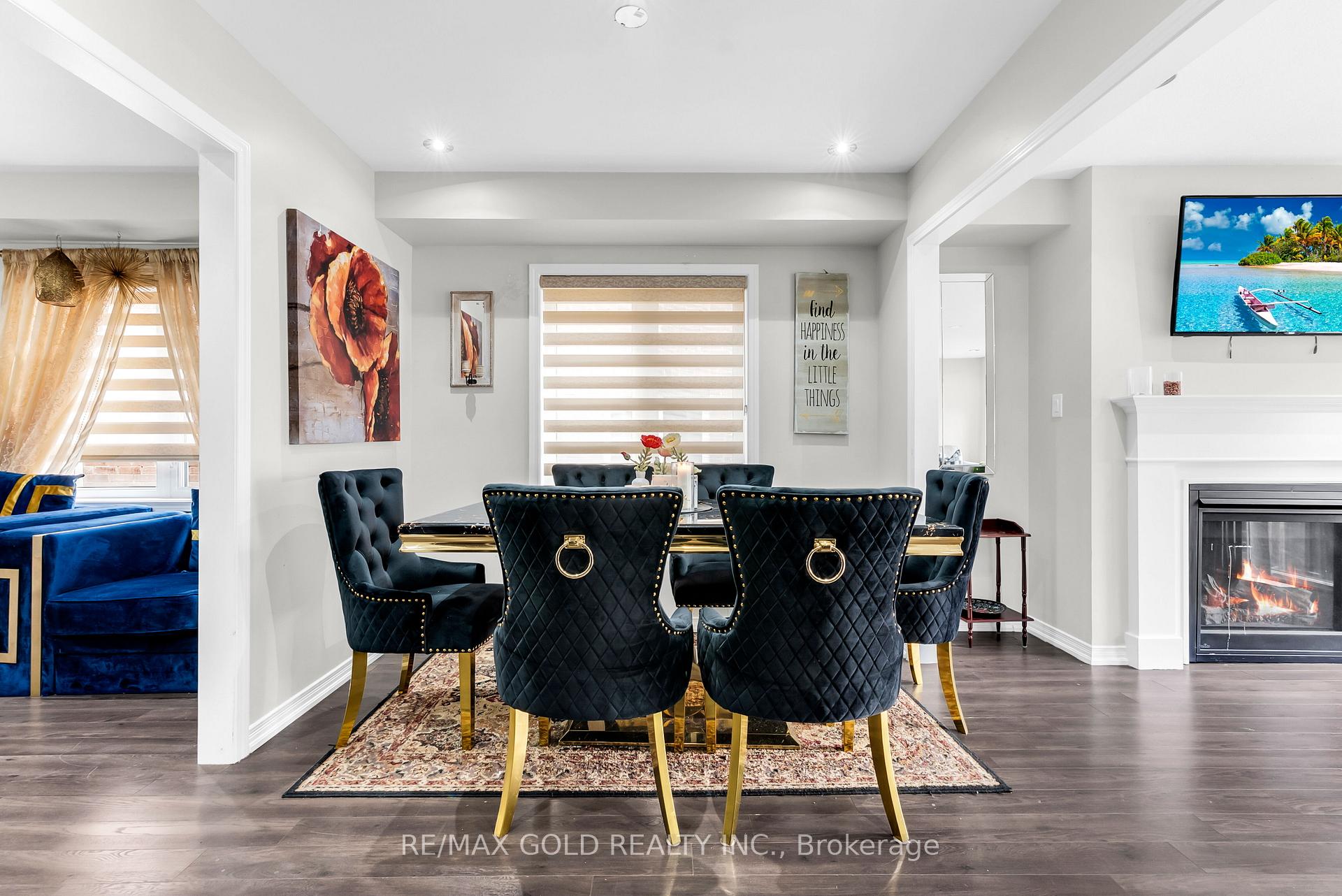 Photo 8 of 486 Queen Mary Drive, Brampton, Northwest Brampton — HOMEH