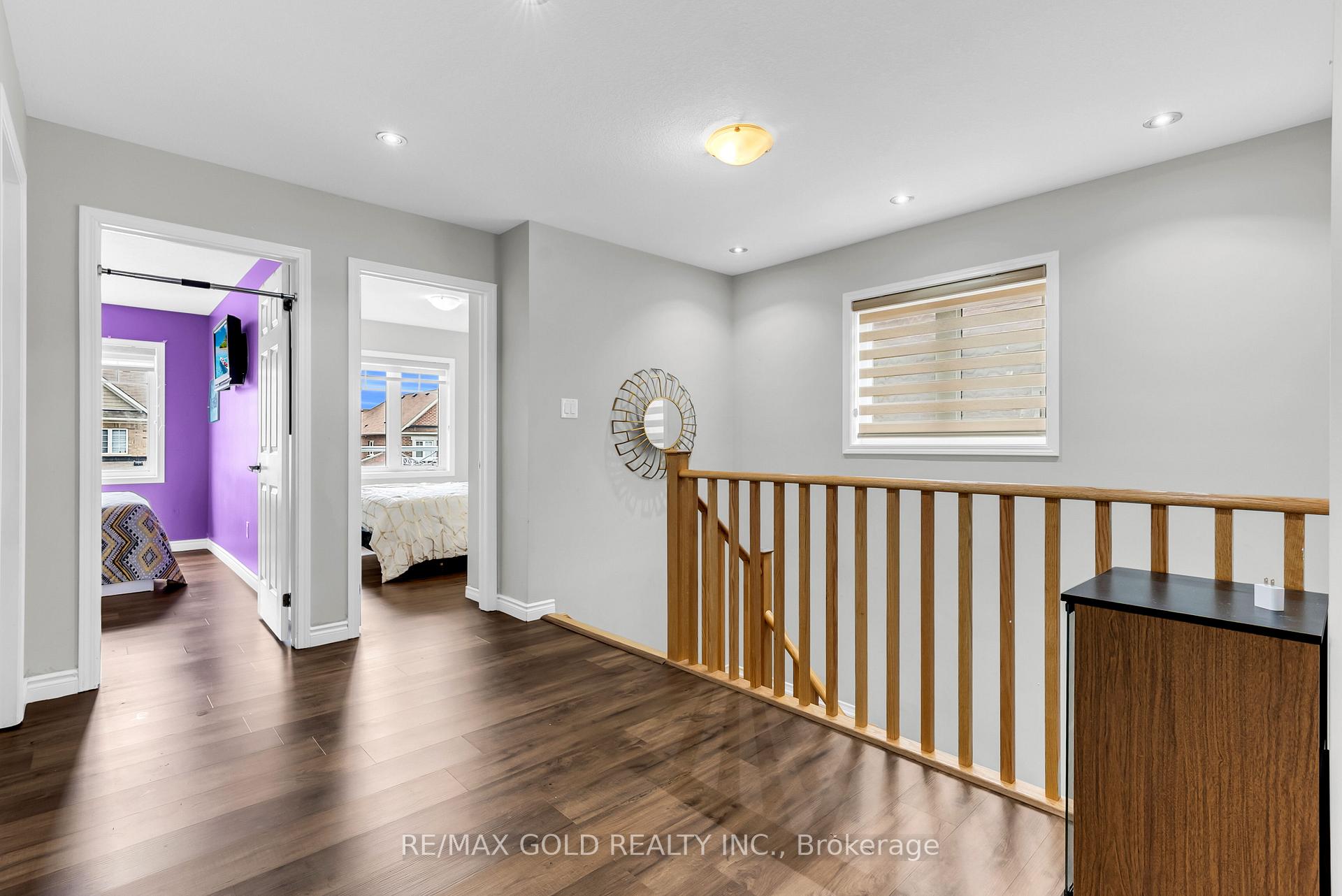 Photo 14 of 486 Queen Mary Drive, Brampton, Northwest Brampton — HOMEH