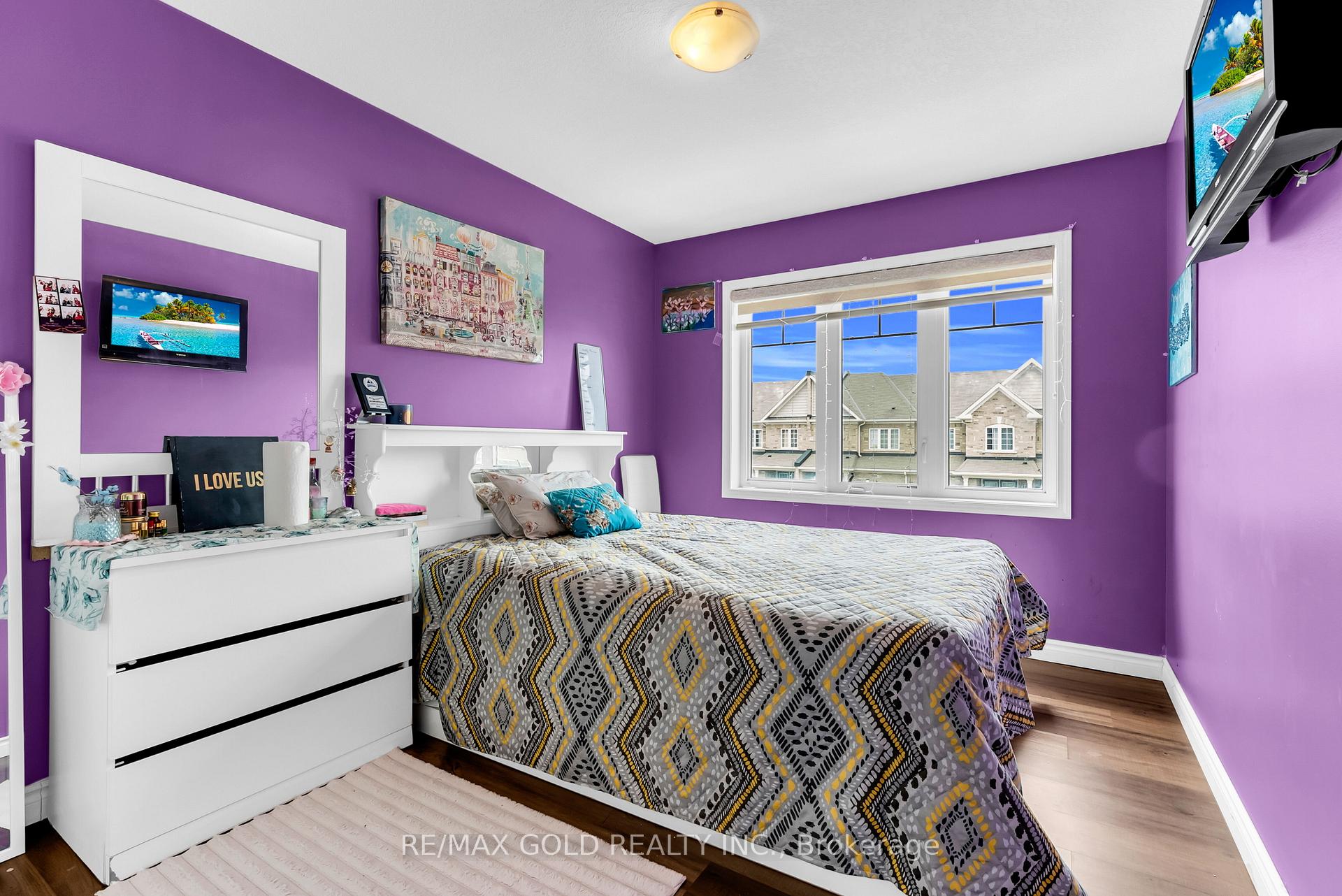 Photo 20 of 486 Queen Mary Drive, Brampton, Northwest Brampton — HOMEH