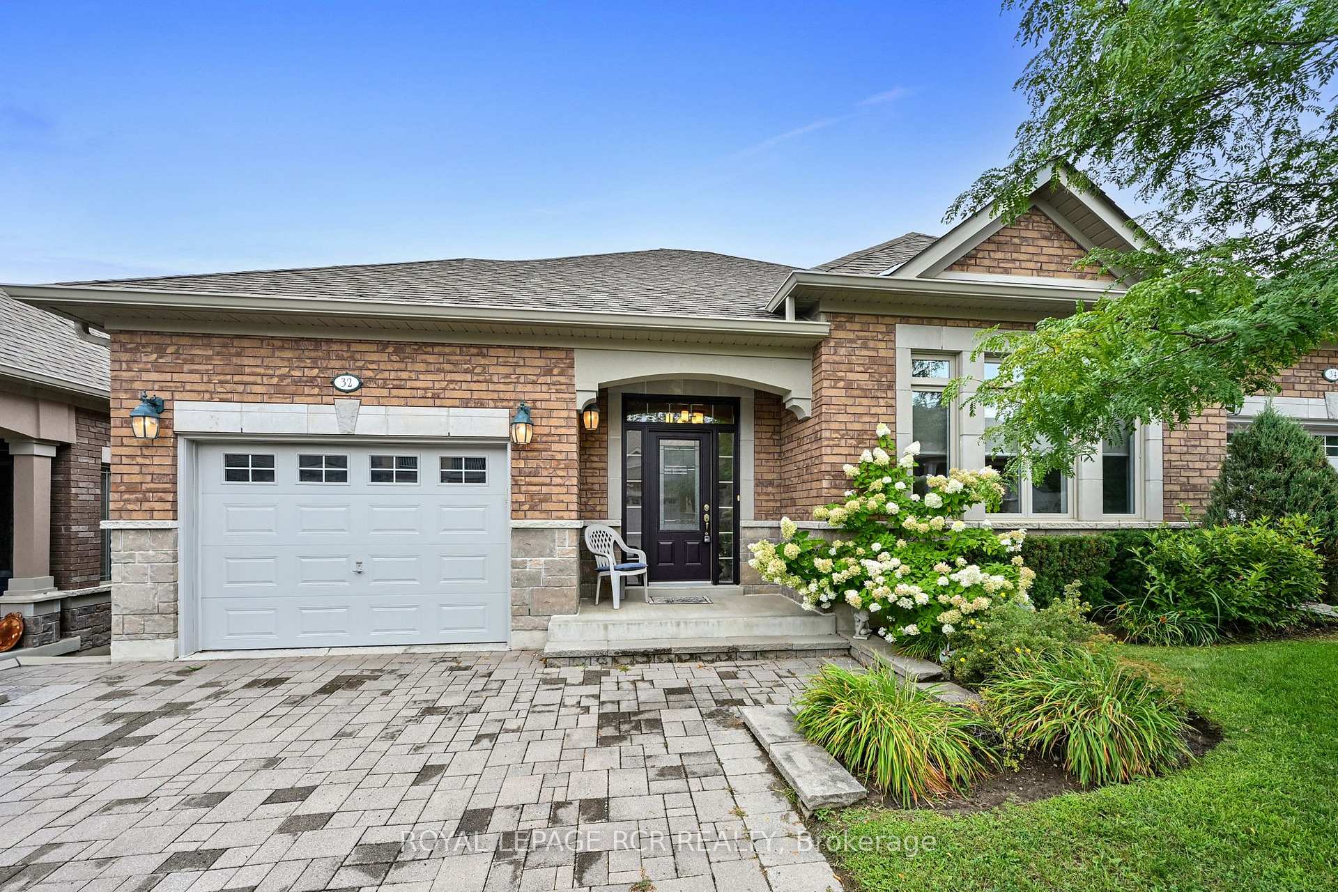 Photo 2 of 32 Hillcrest Drive, New Tecumseth, Alliston — HOMEH