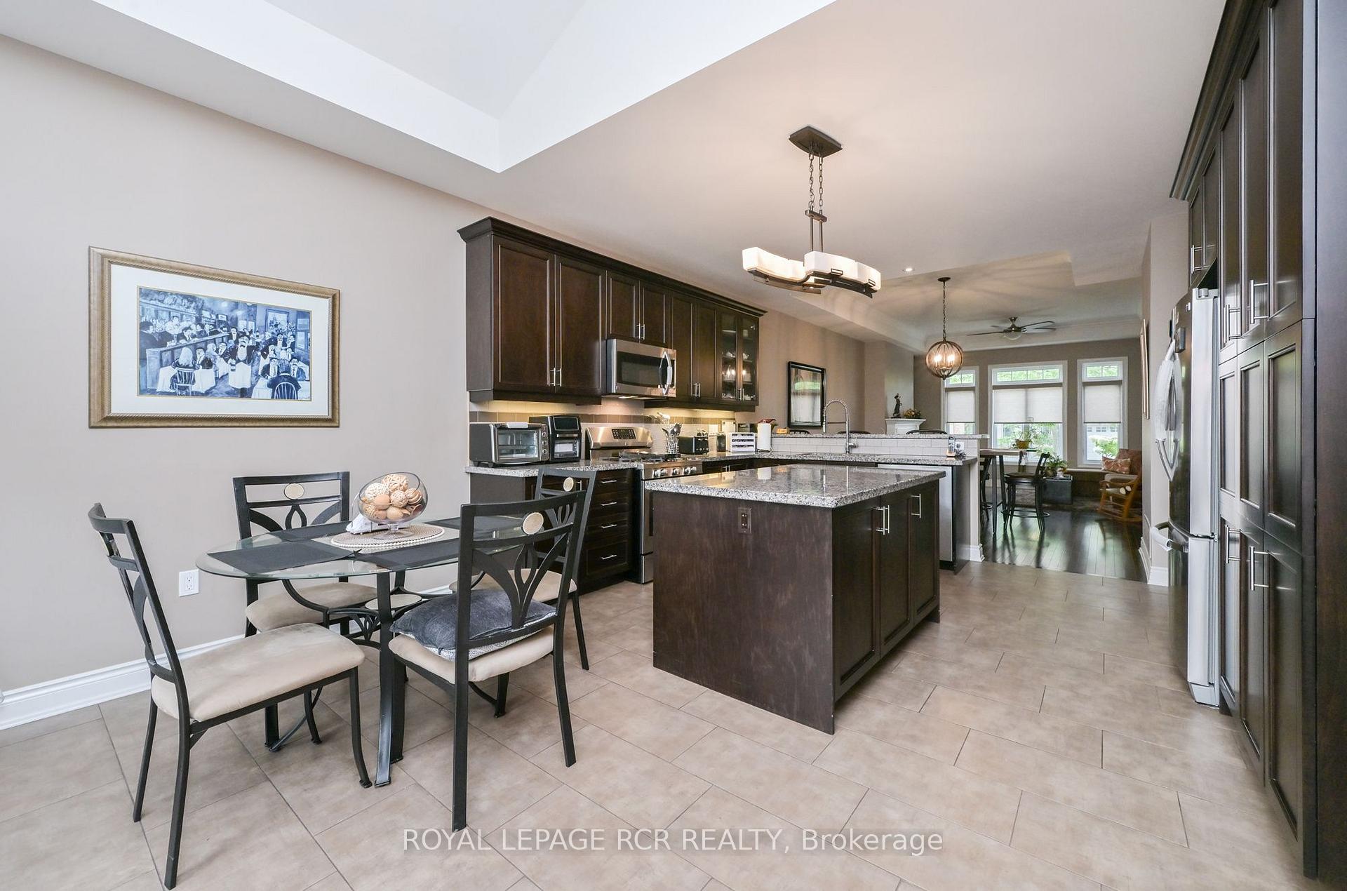Photo 6 of 32 Hillcrest Drive, New Tecumseth, Alliston — HOMEH