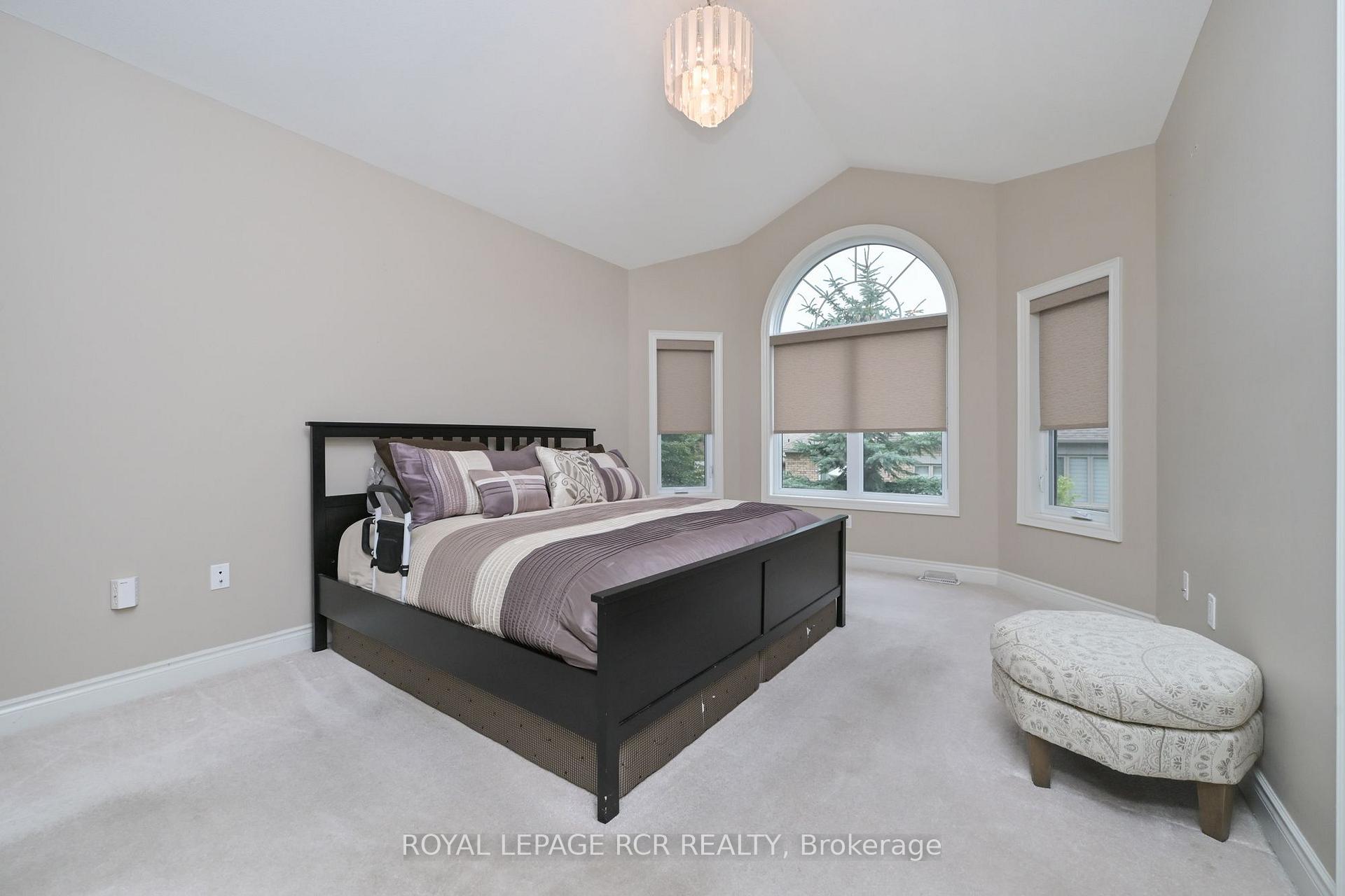 Photo 14 of 32 Hillcrest Drive, New Tecumseth, Alliston — HOMEH