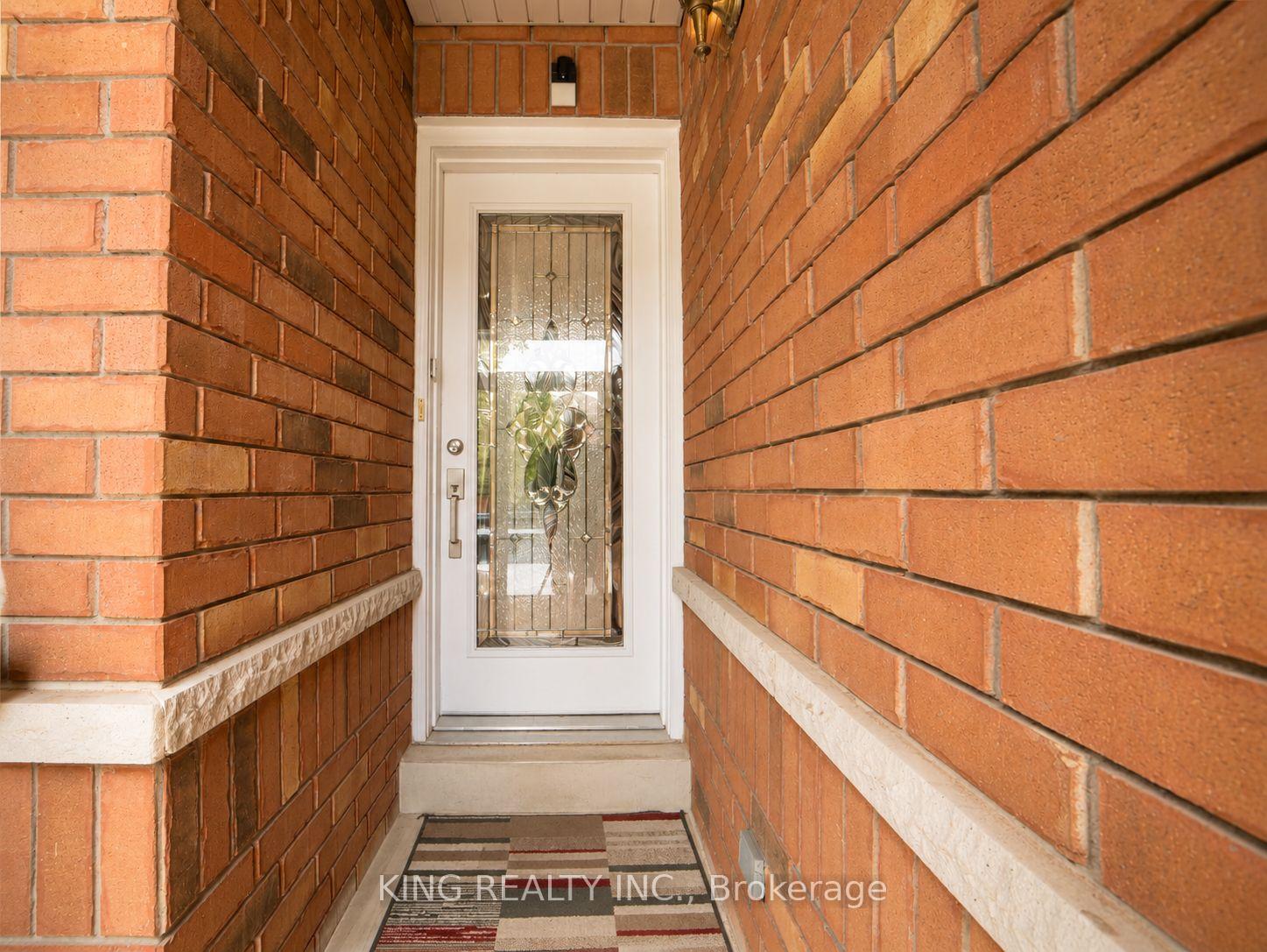 Photo 2 of 149 Dolce Crescent, Vaughan, Vellore Village — HOMEH