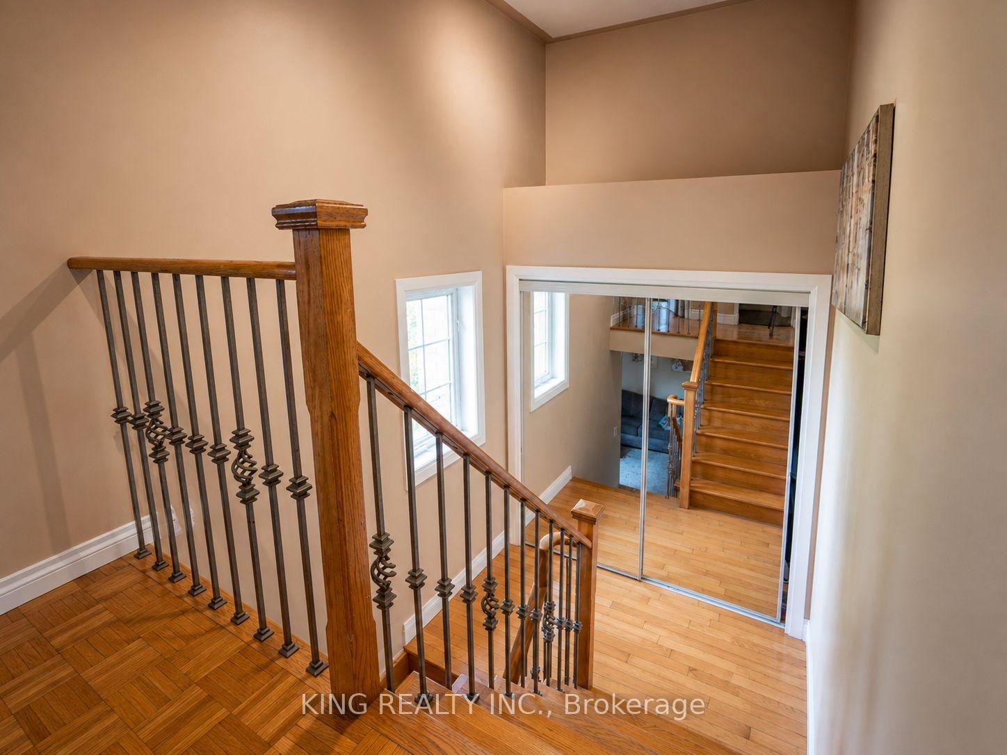 Photo 9 of 149 Dolce Crescent, Vaughan, Vellore Village — HOMEH